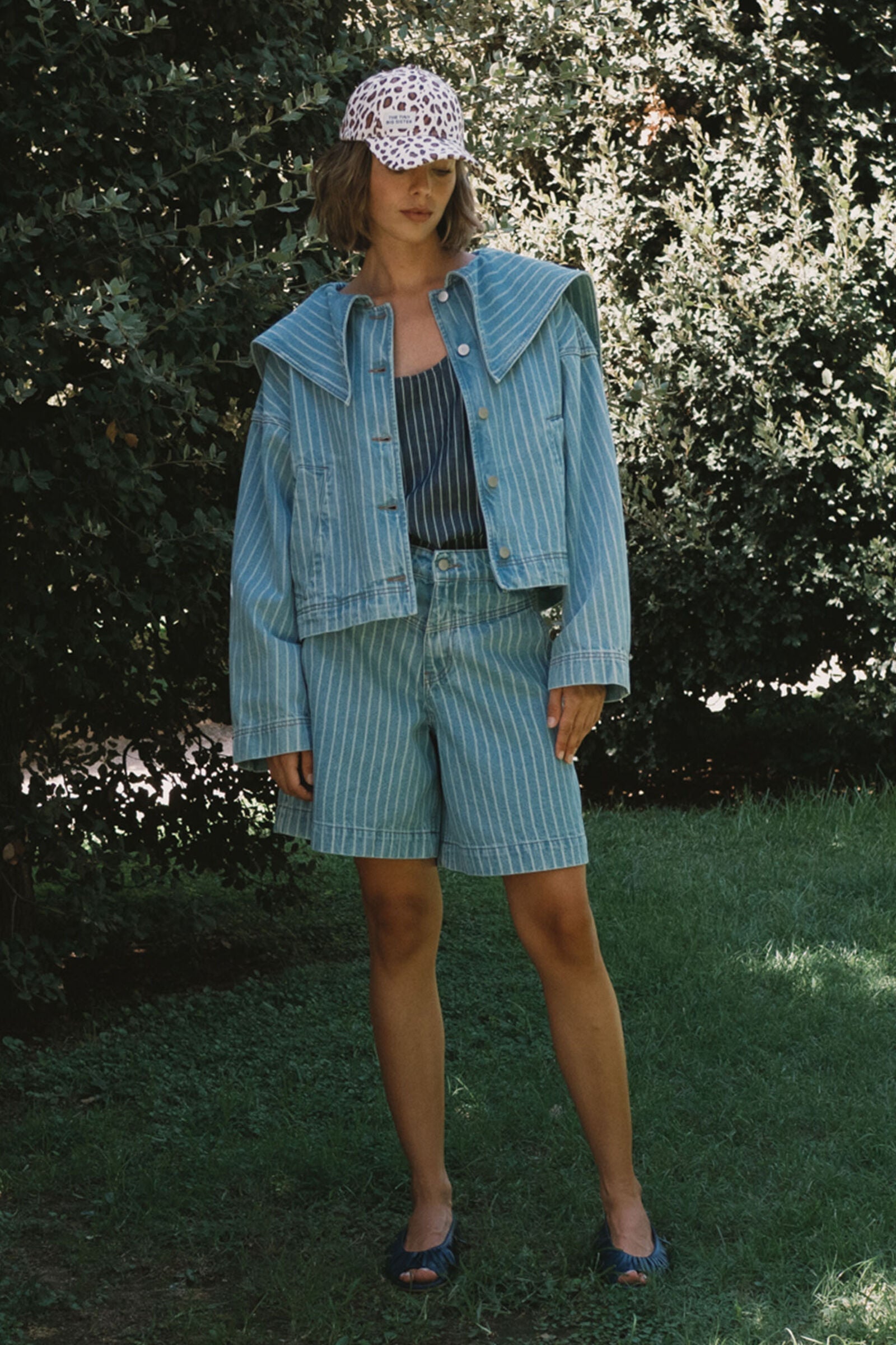 STRIPED COLLAR JACKET