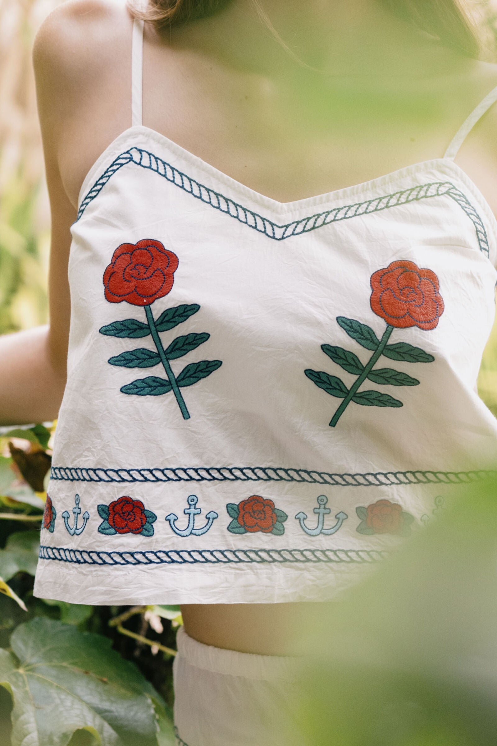EMBROIDERED STRAPS TOP