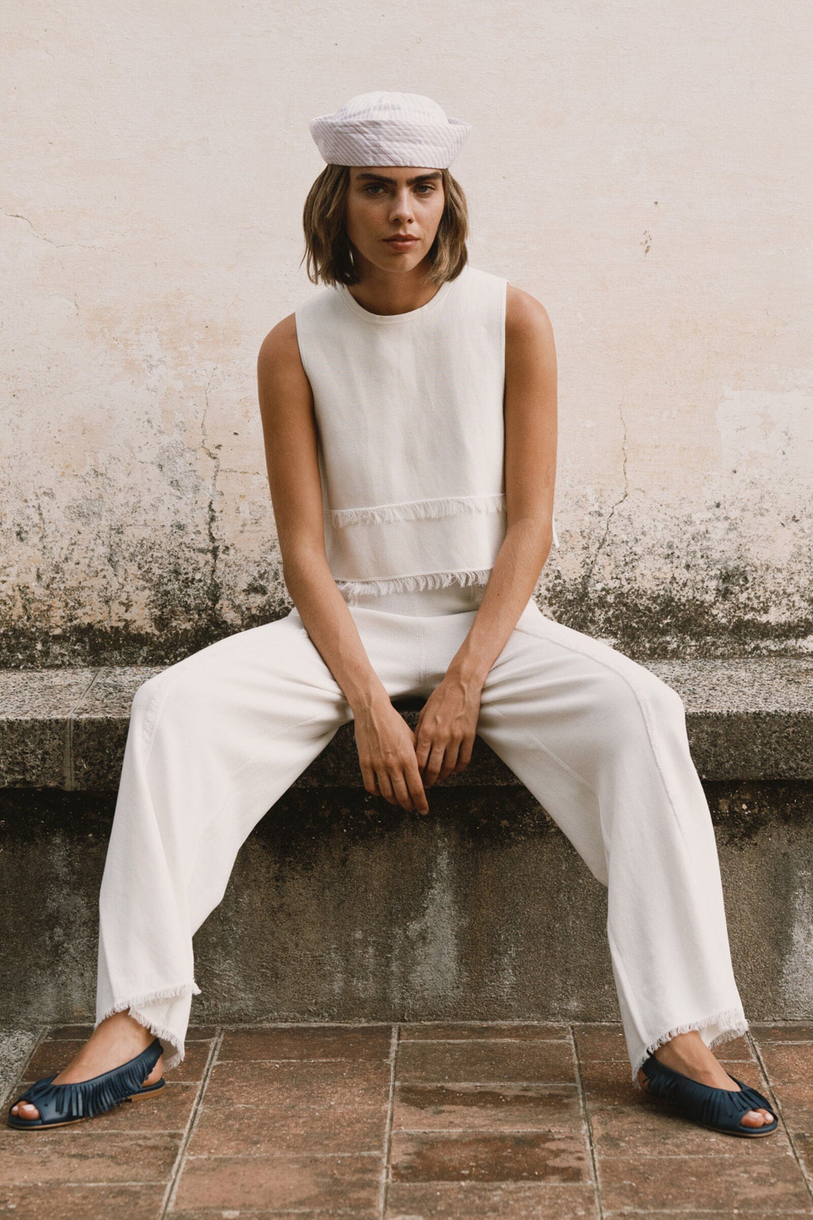 KNITTED TOP WITH FRINGE