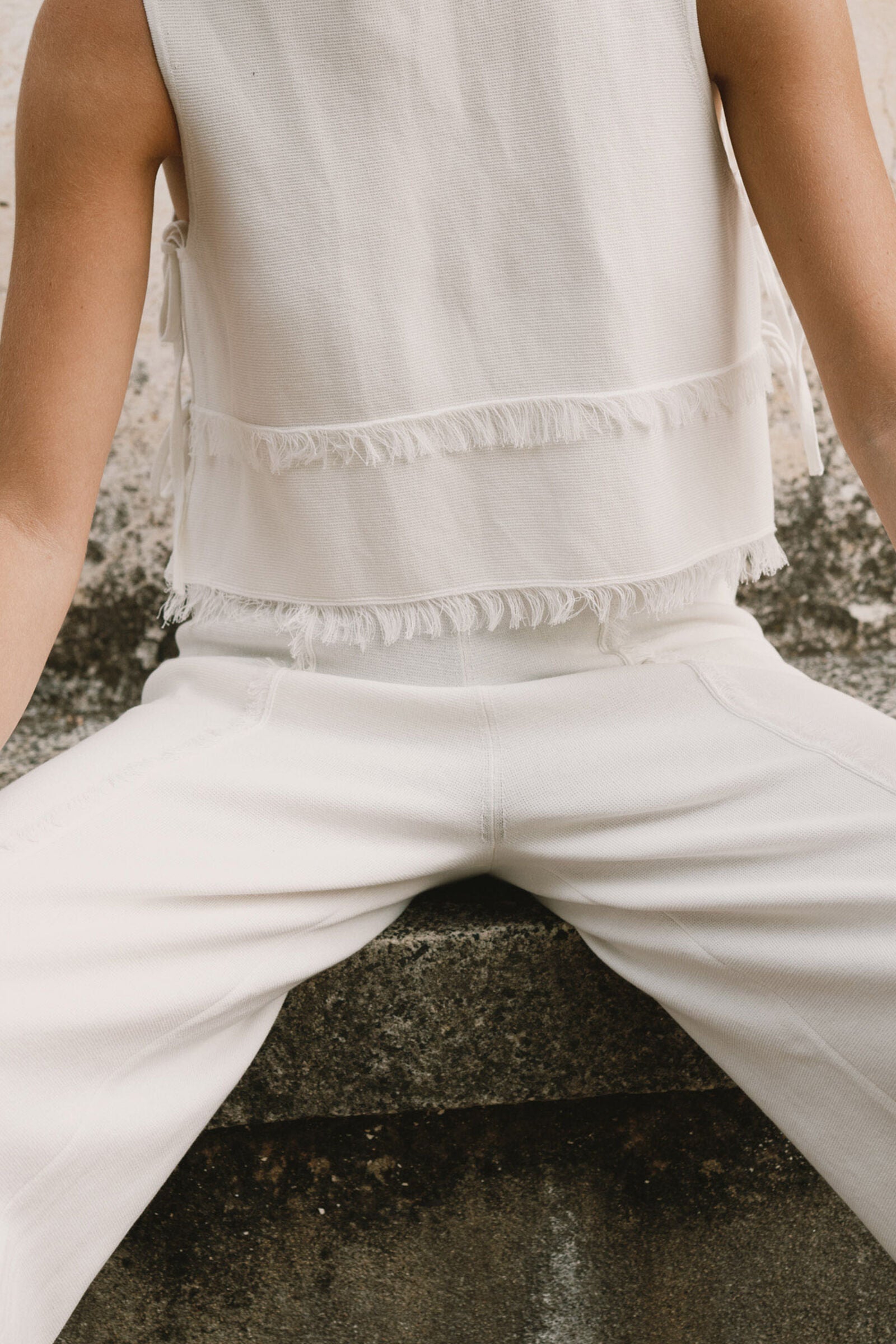 KNITTED PANTS WITH FRINGE