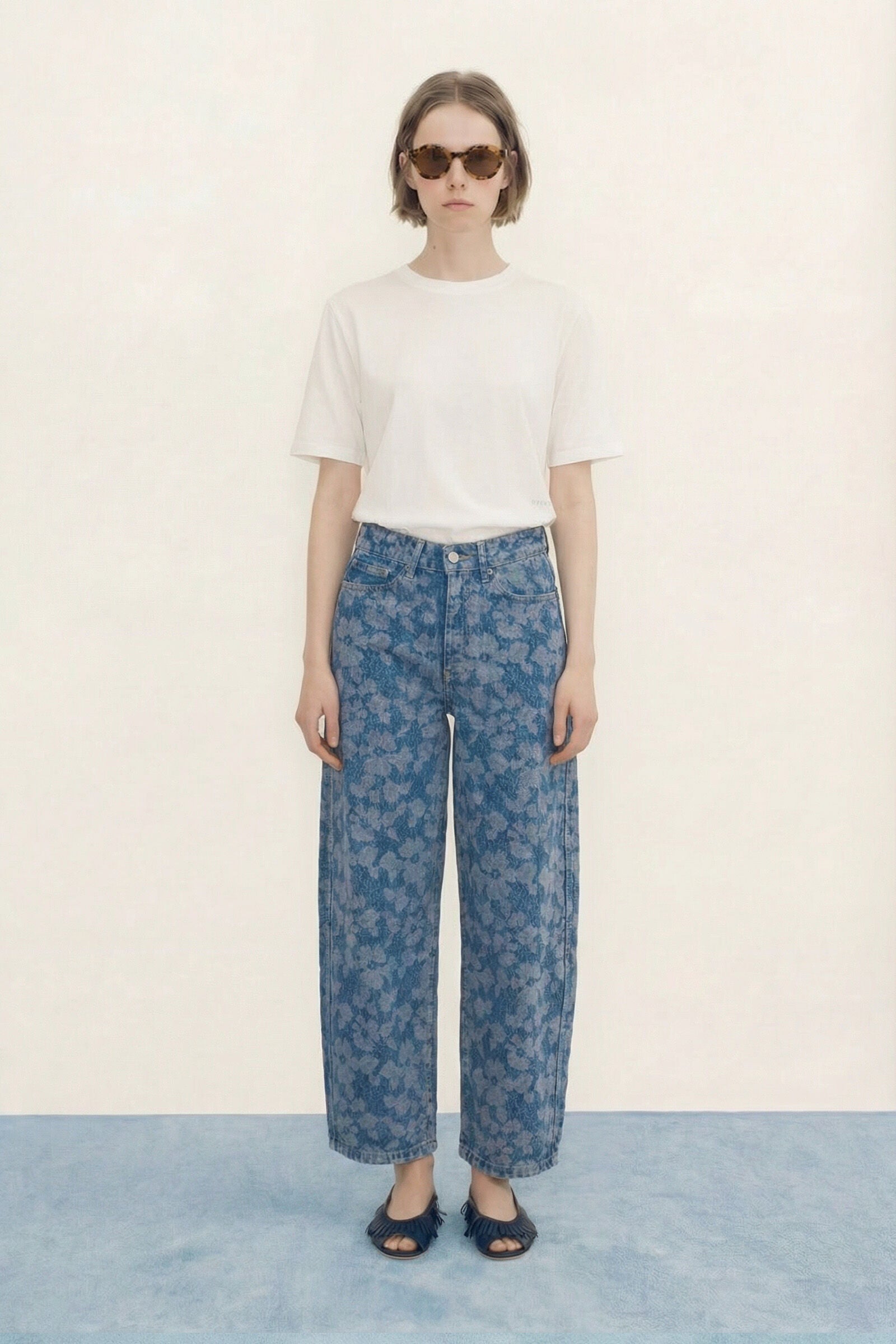 SISTER EMBROIDERY TEE