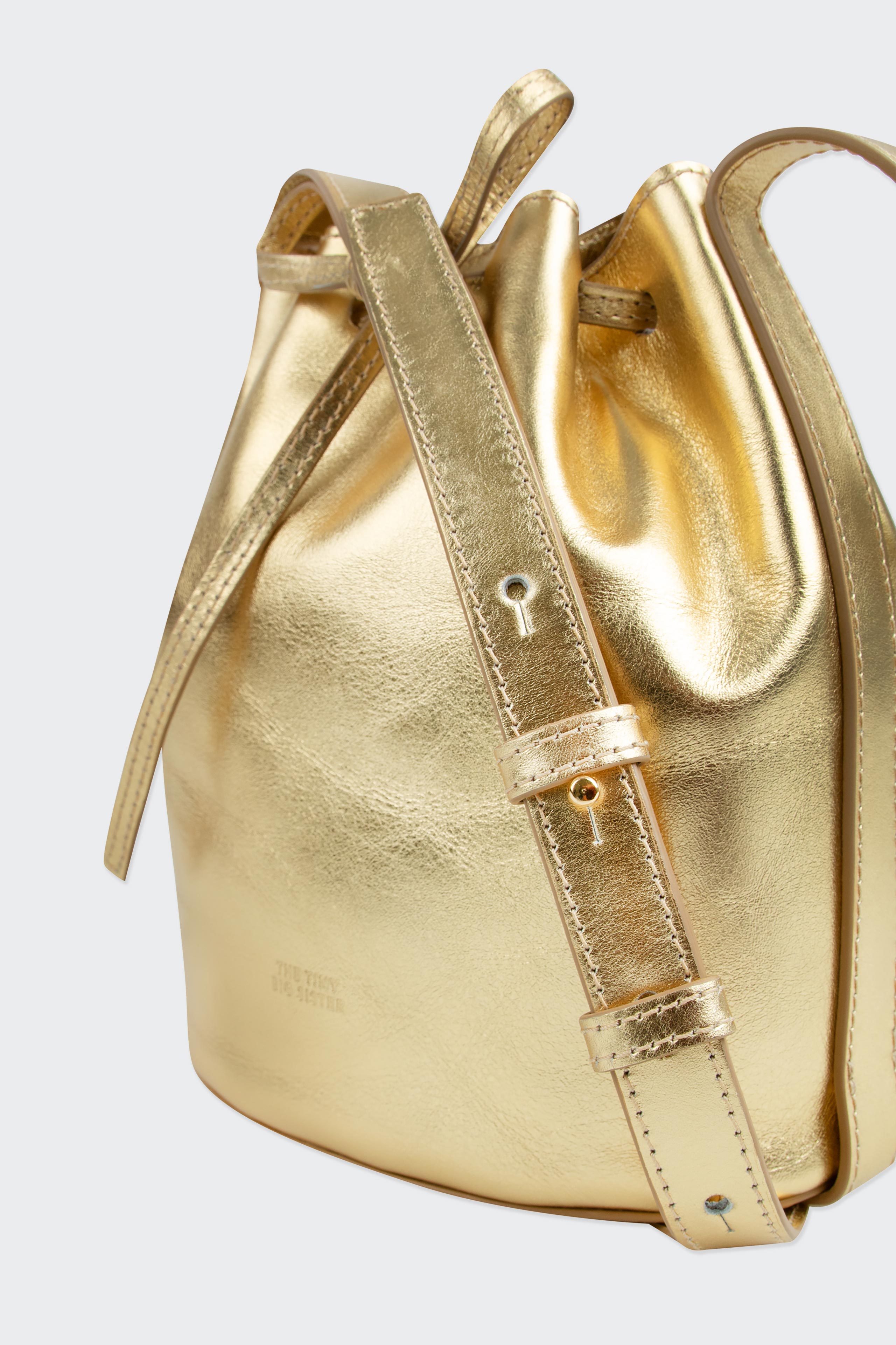 ANNE LEATHER SMALL BUCKET BAG