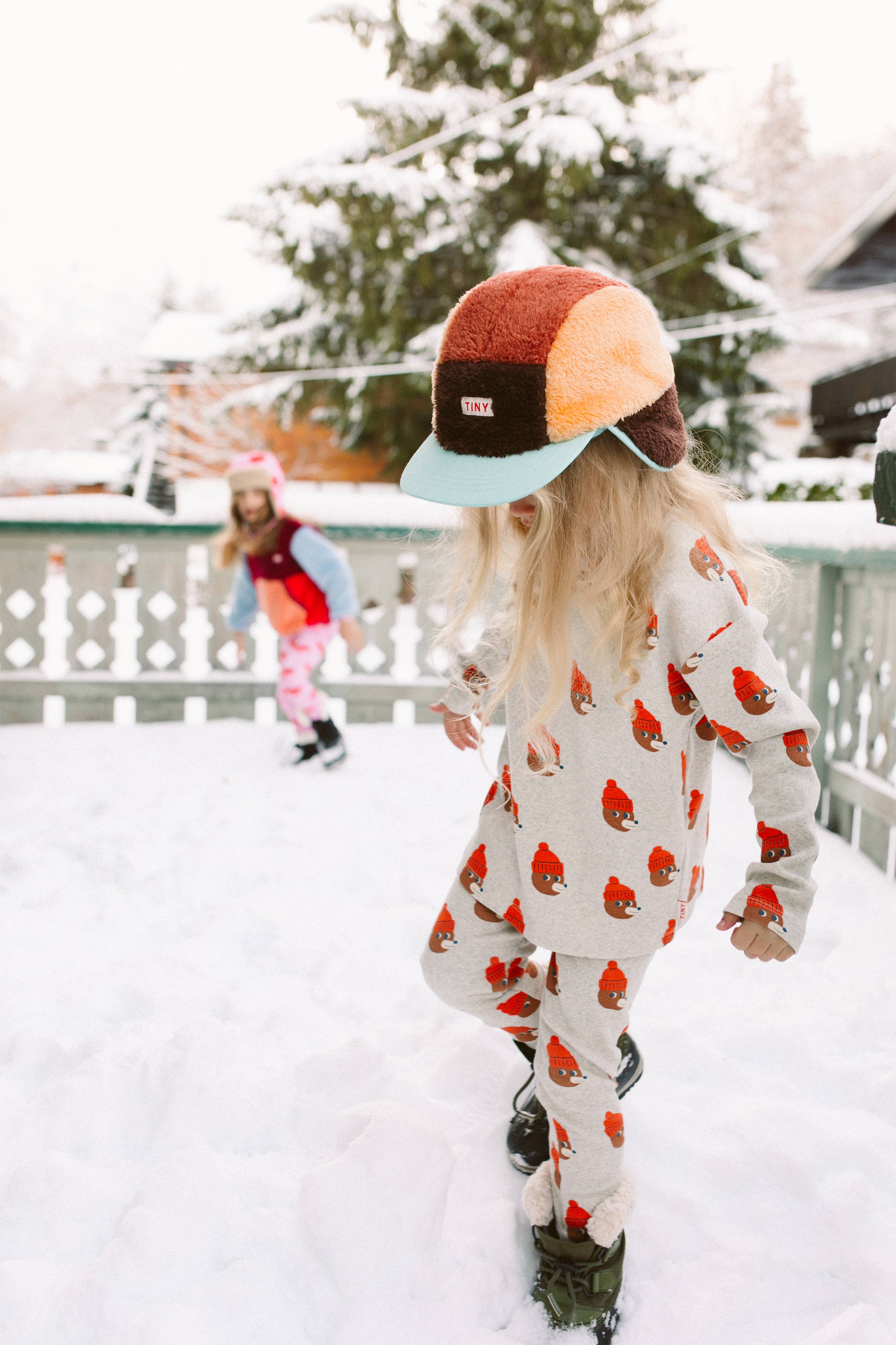 COLOR BLOCK POLAR SHERPA CAP