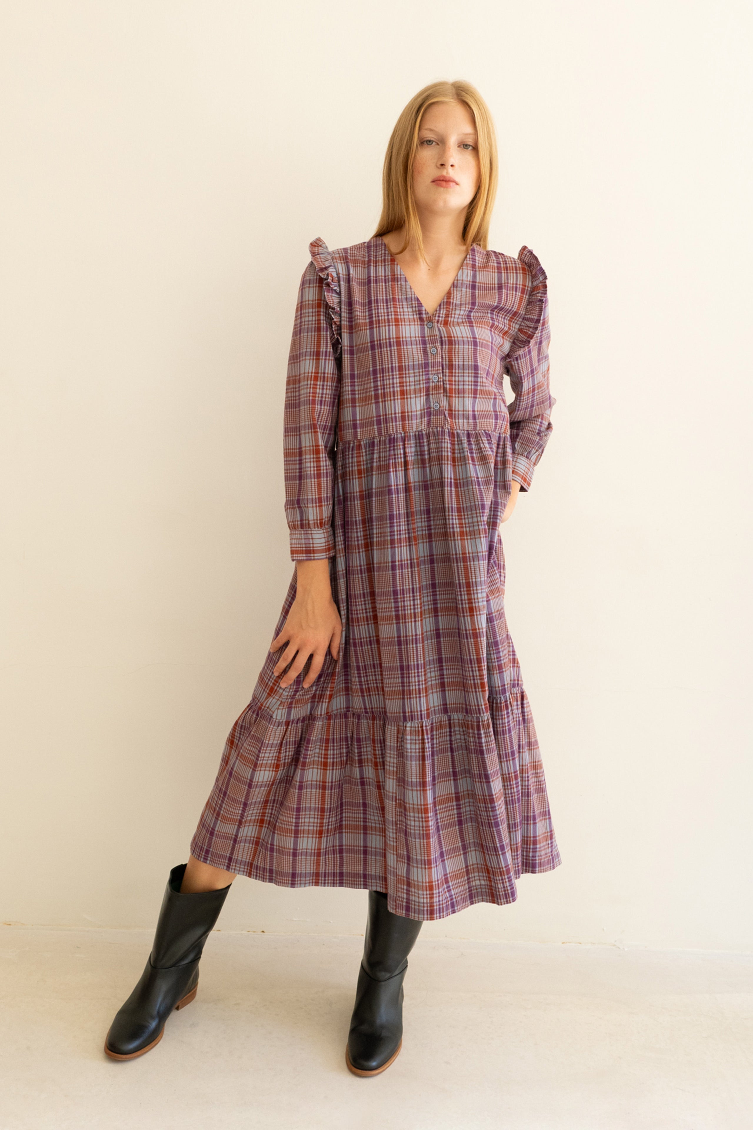 CUELLO EN V CHECK VESTIDO