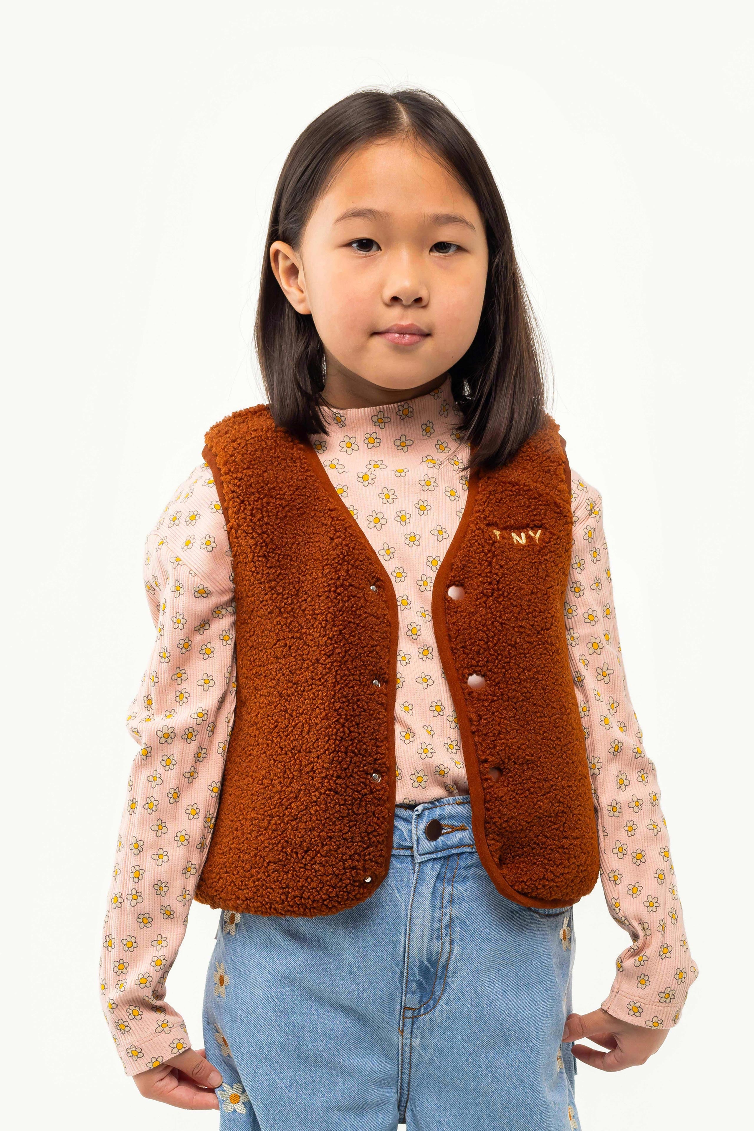 DAISIES MOCKNECK