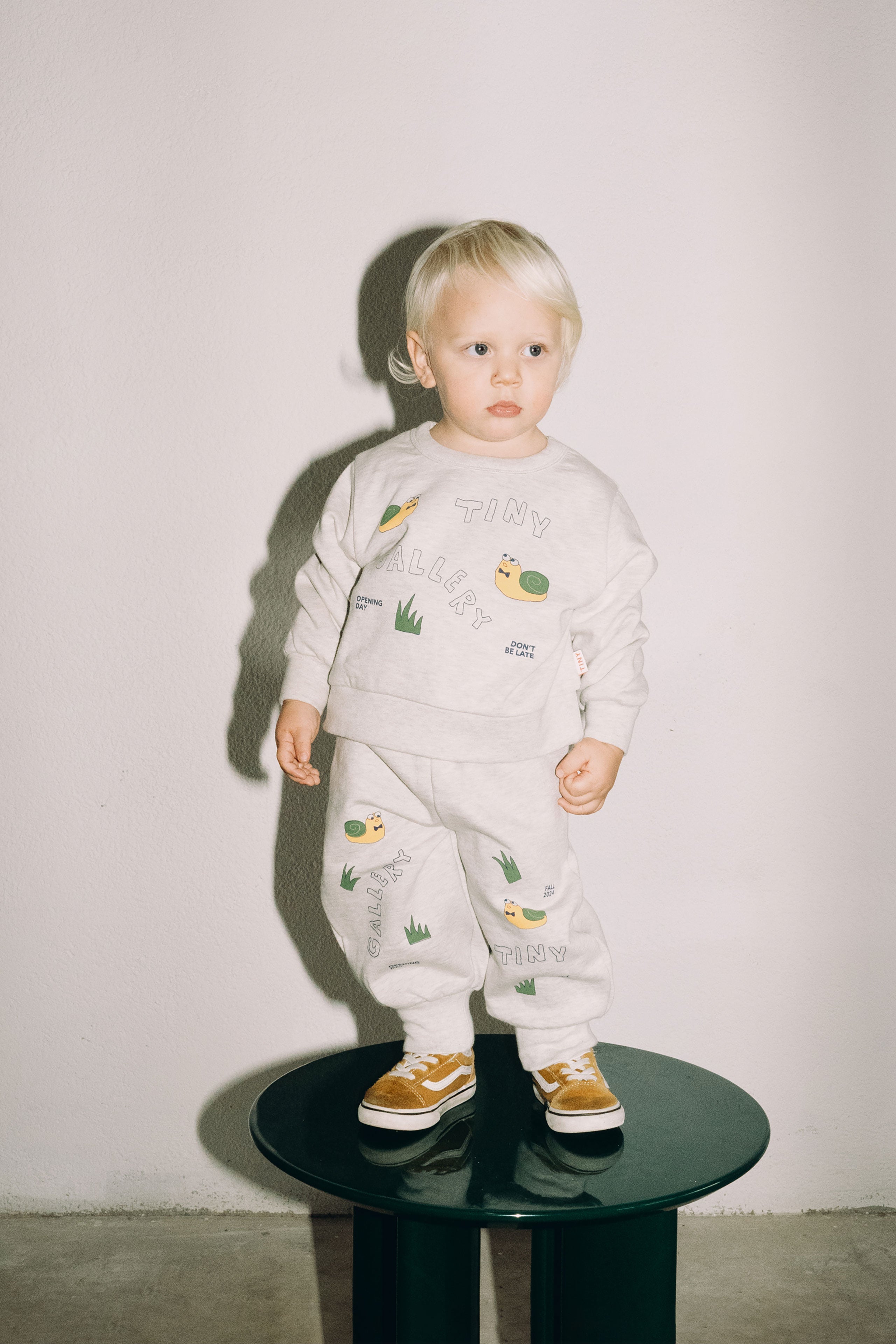 ARTSY SNAIL BABY SWEATSHIRT