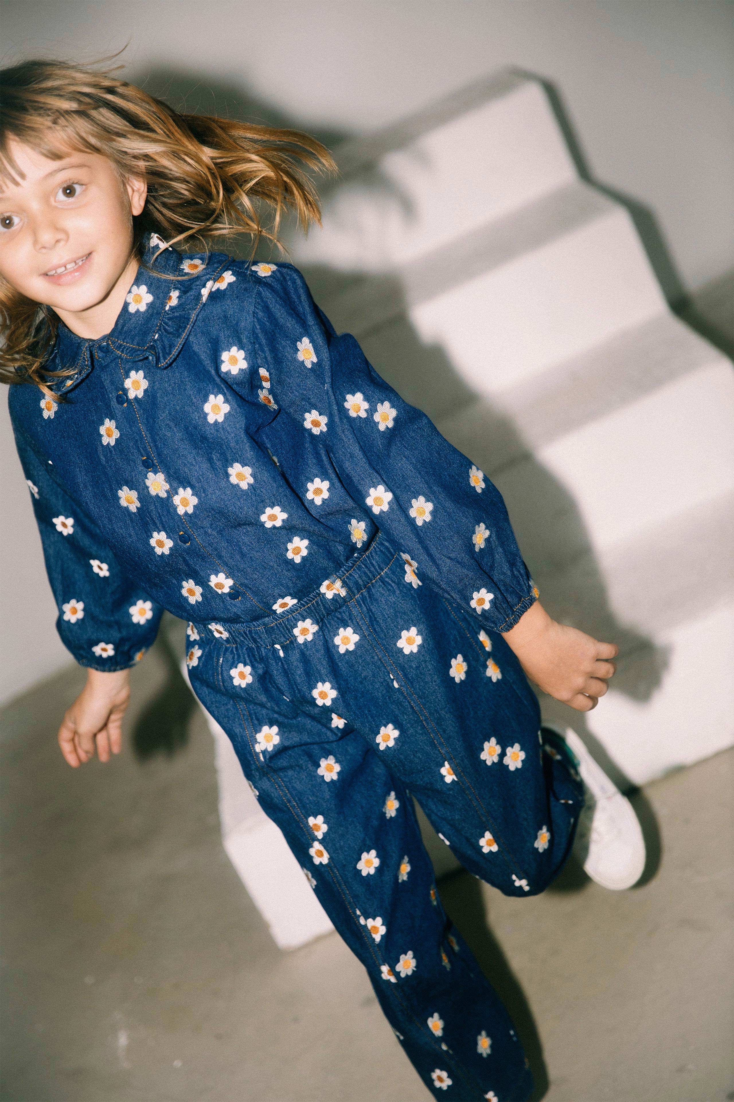 DENIM DAISY FRILL COLLAR SHIRT