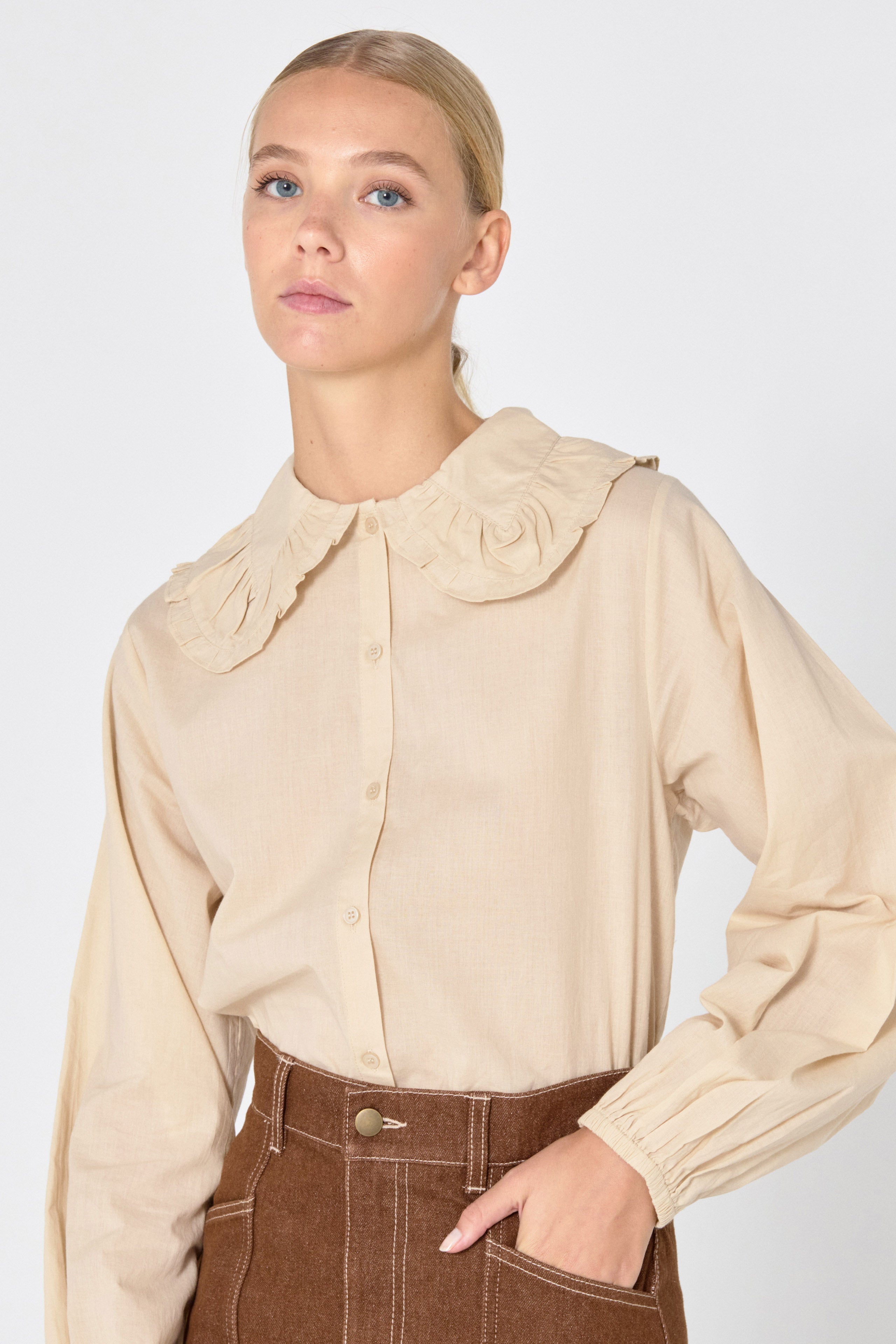 FRILL NECK BLOUSE