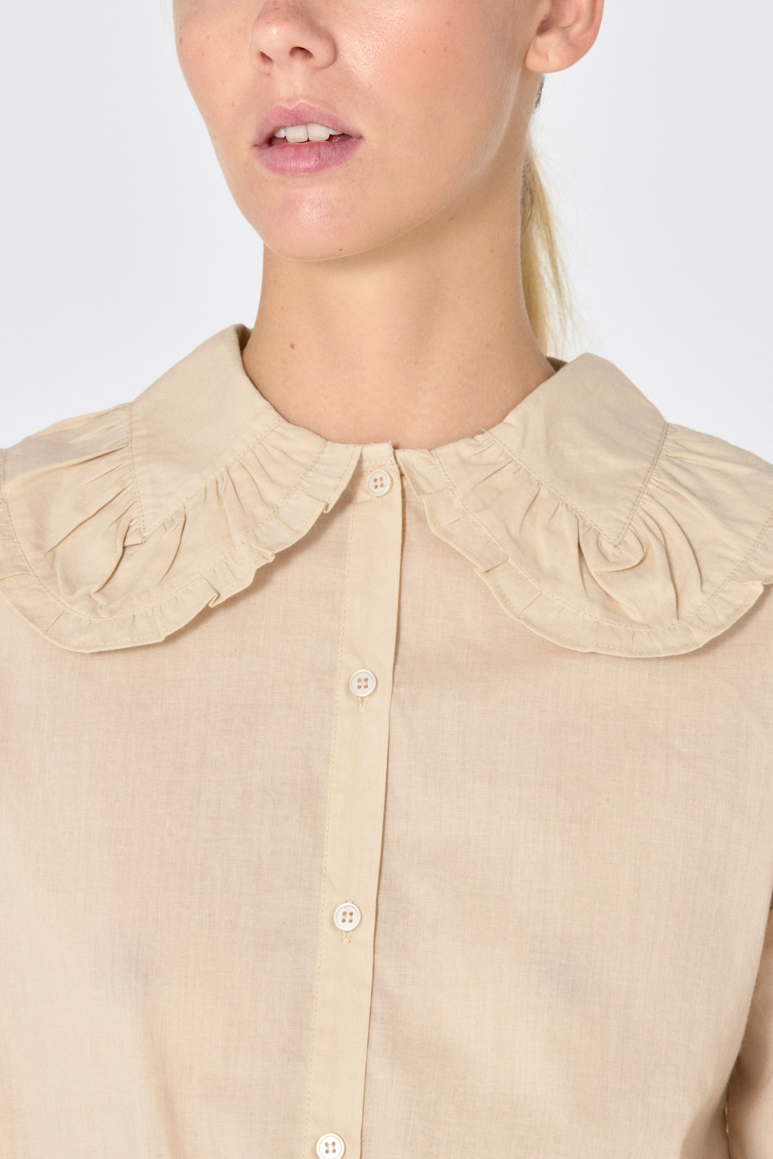 FRILL NECK BLOUSE