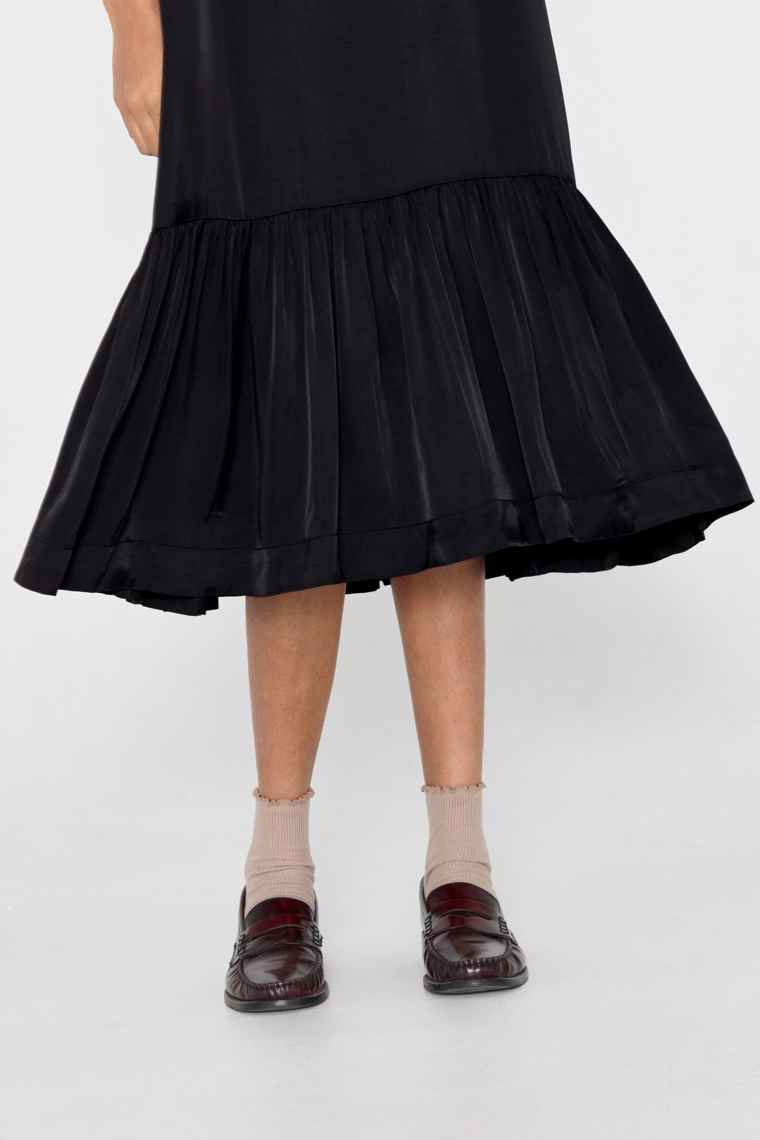 FRILL DRESS