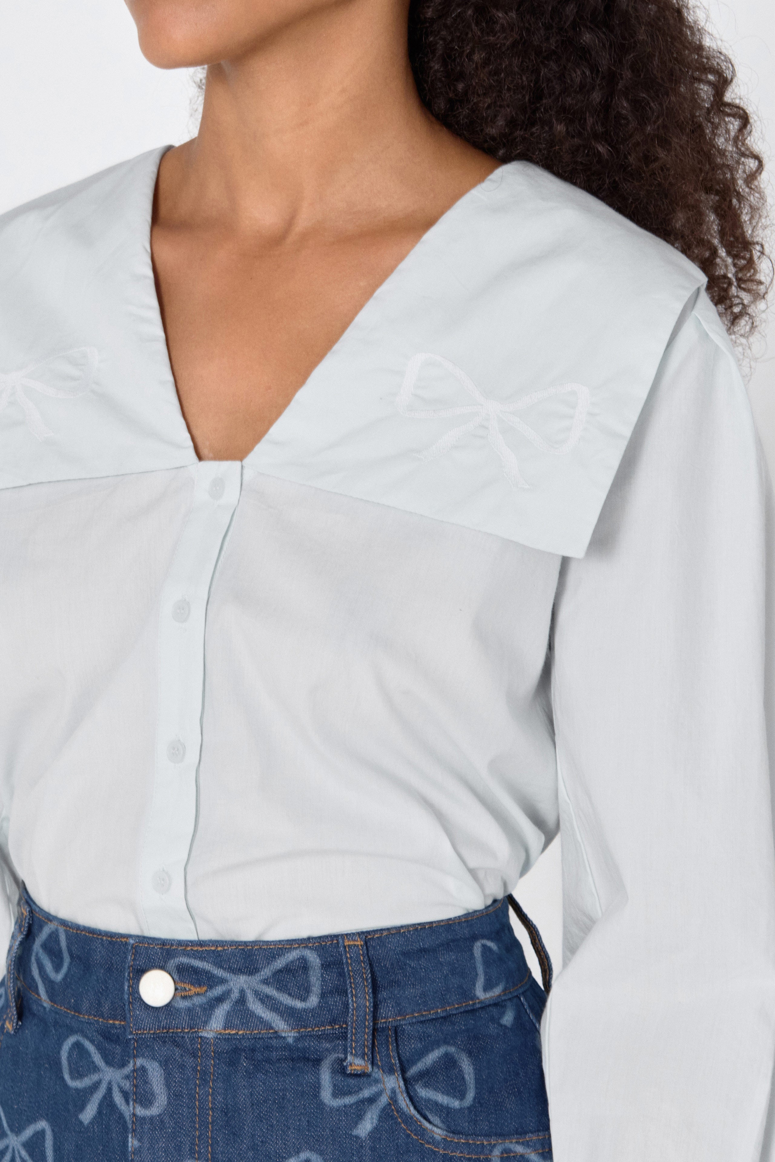 BOW EMBROIDERED BLOUSE