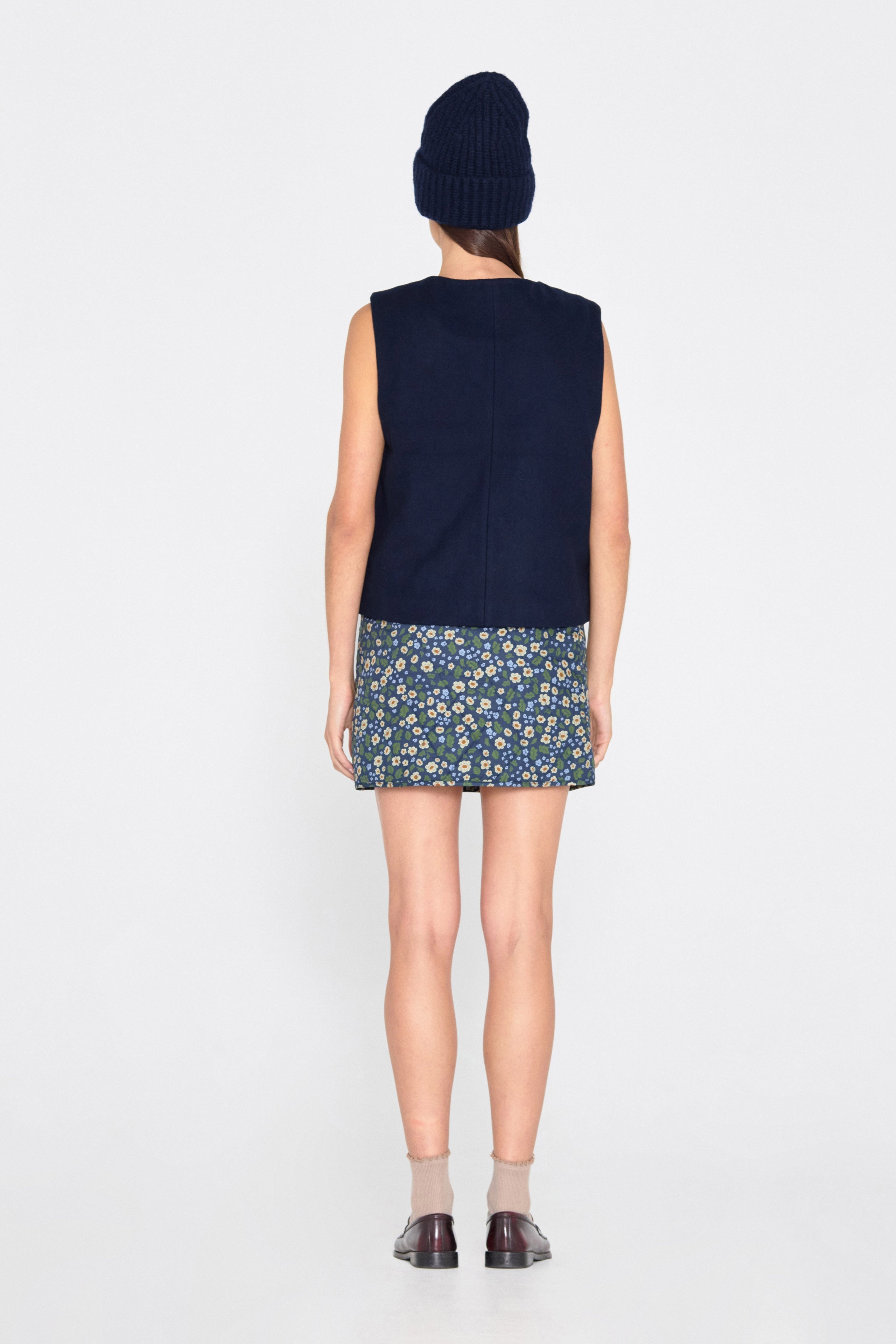 WOOL VEST