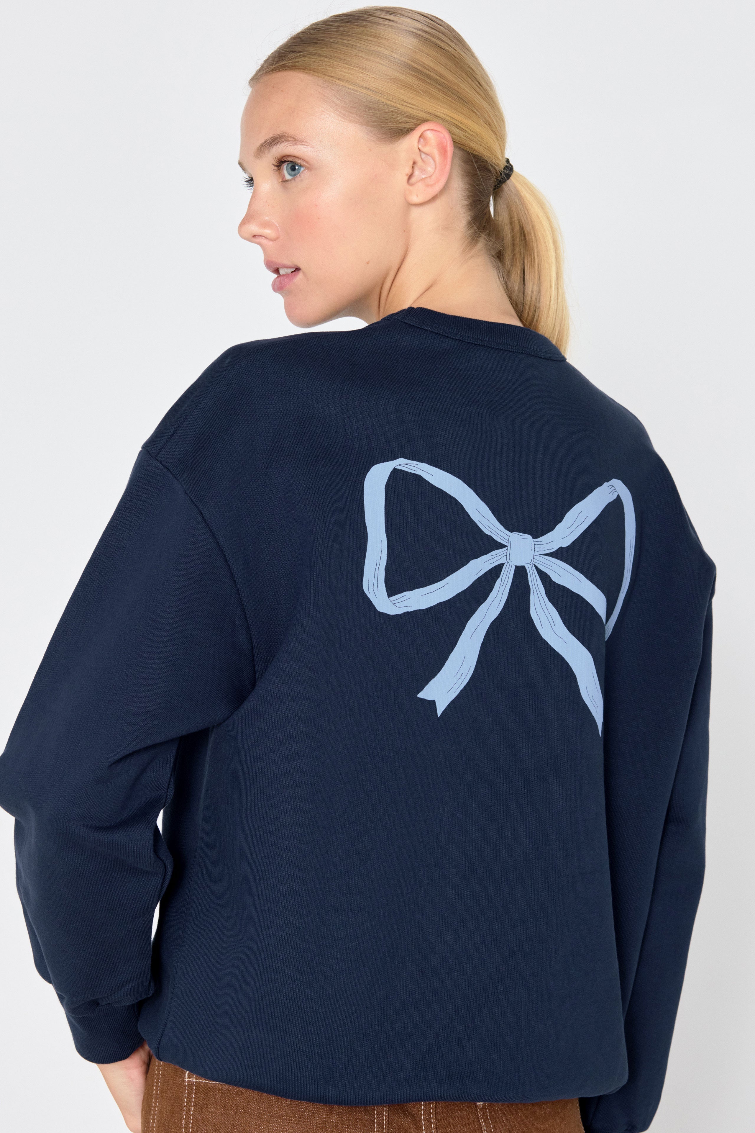 SUDADERA LAZOS