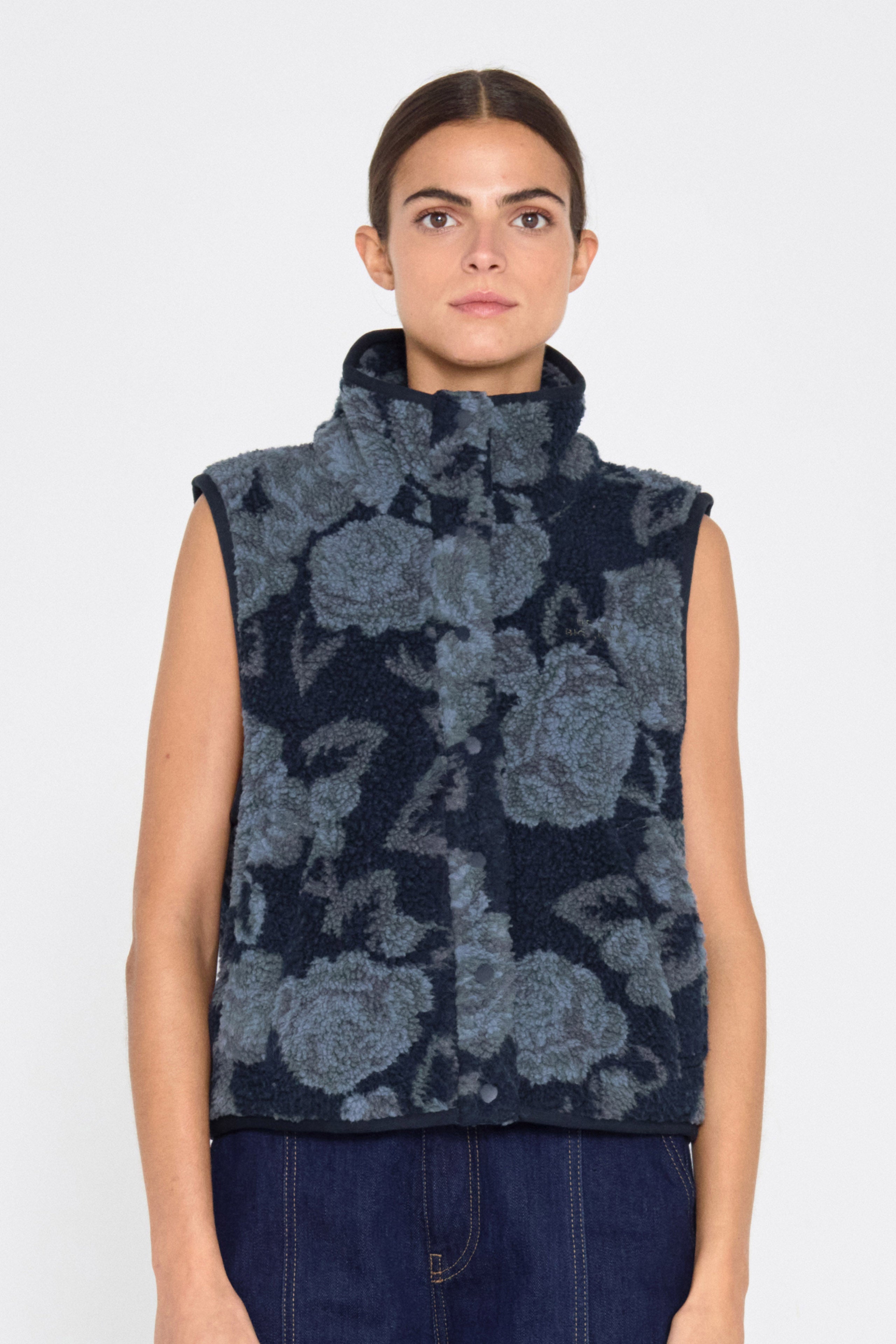 ROSES SHERPA VEST