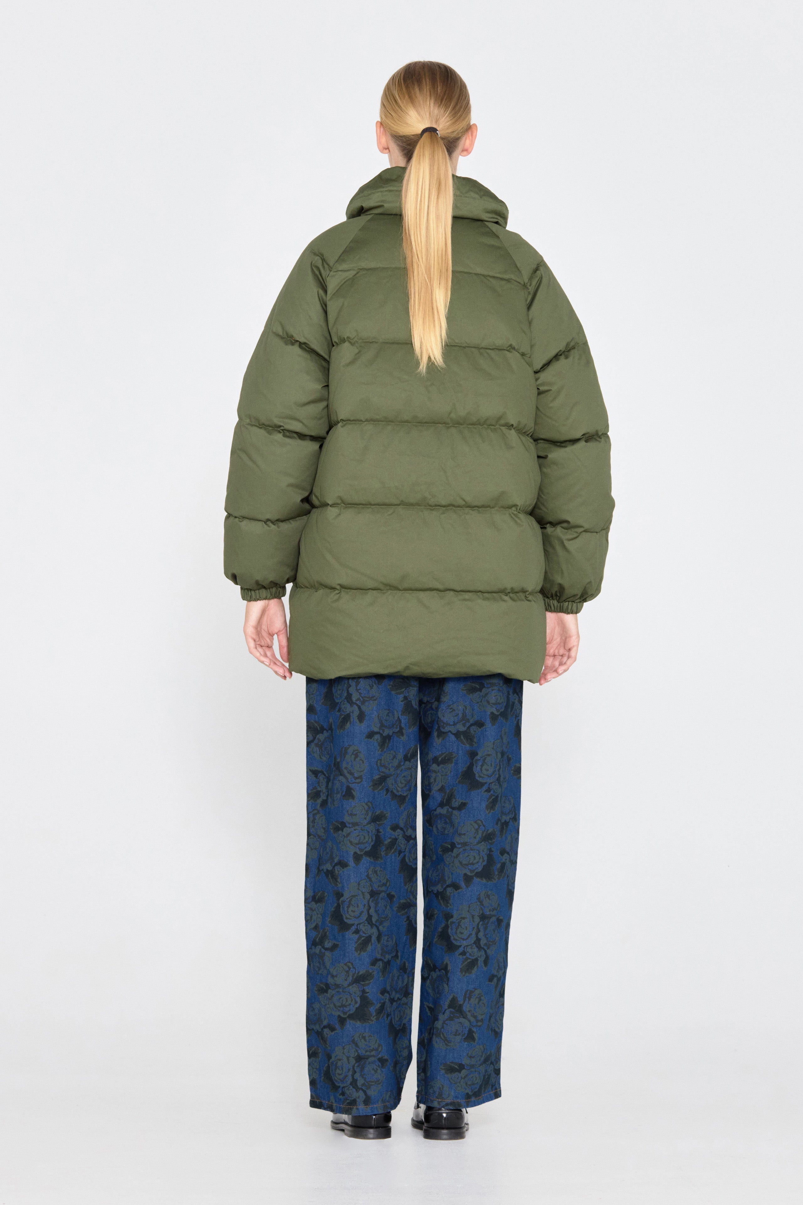 MEDIUM DOWN JACKET