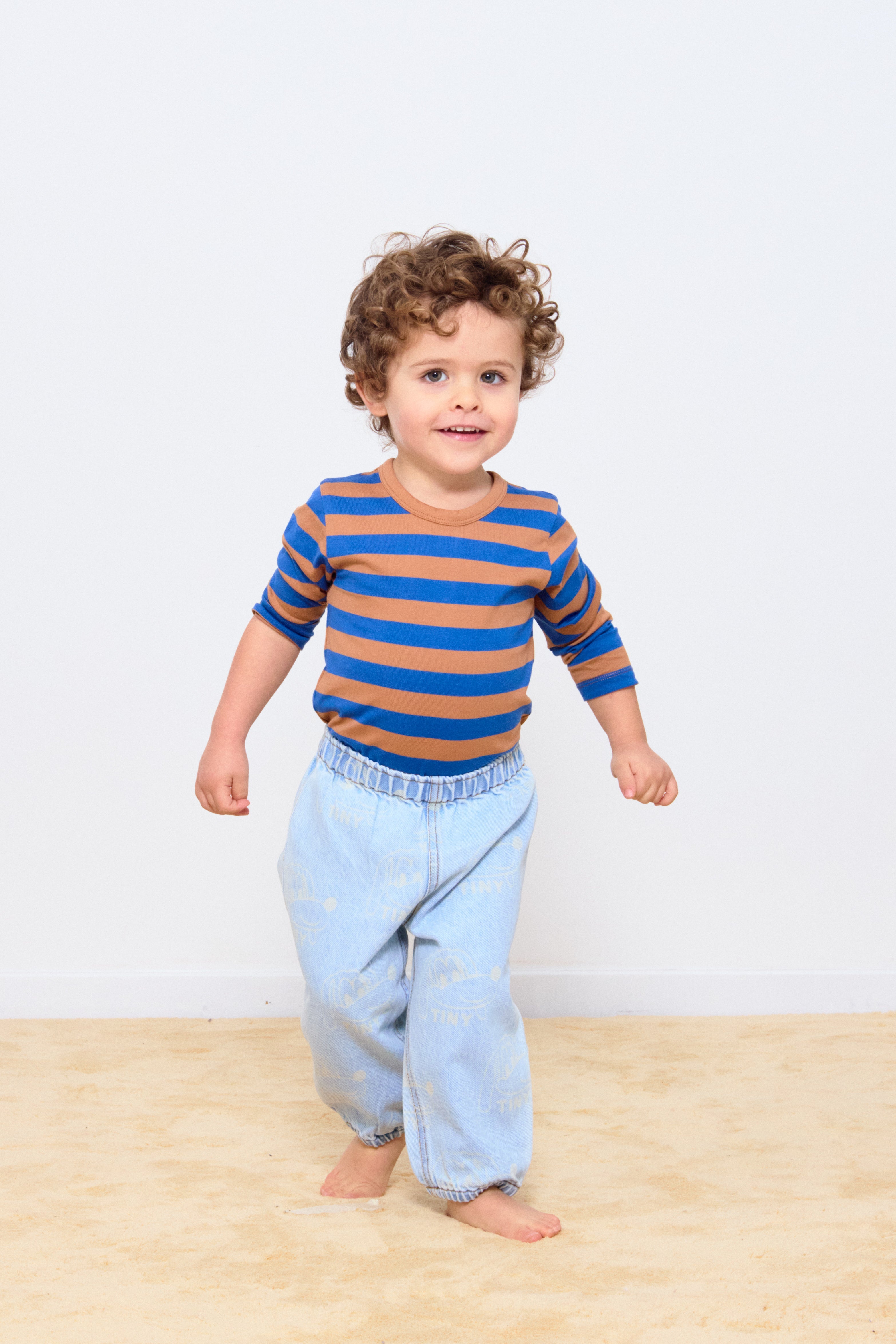 GEKREUZTER BODY GERIPPT STRIPES