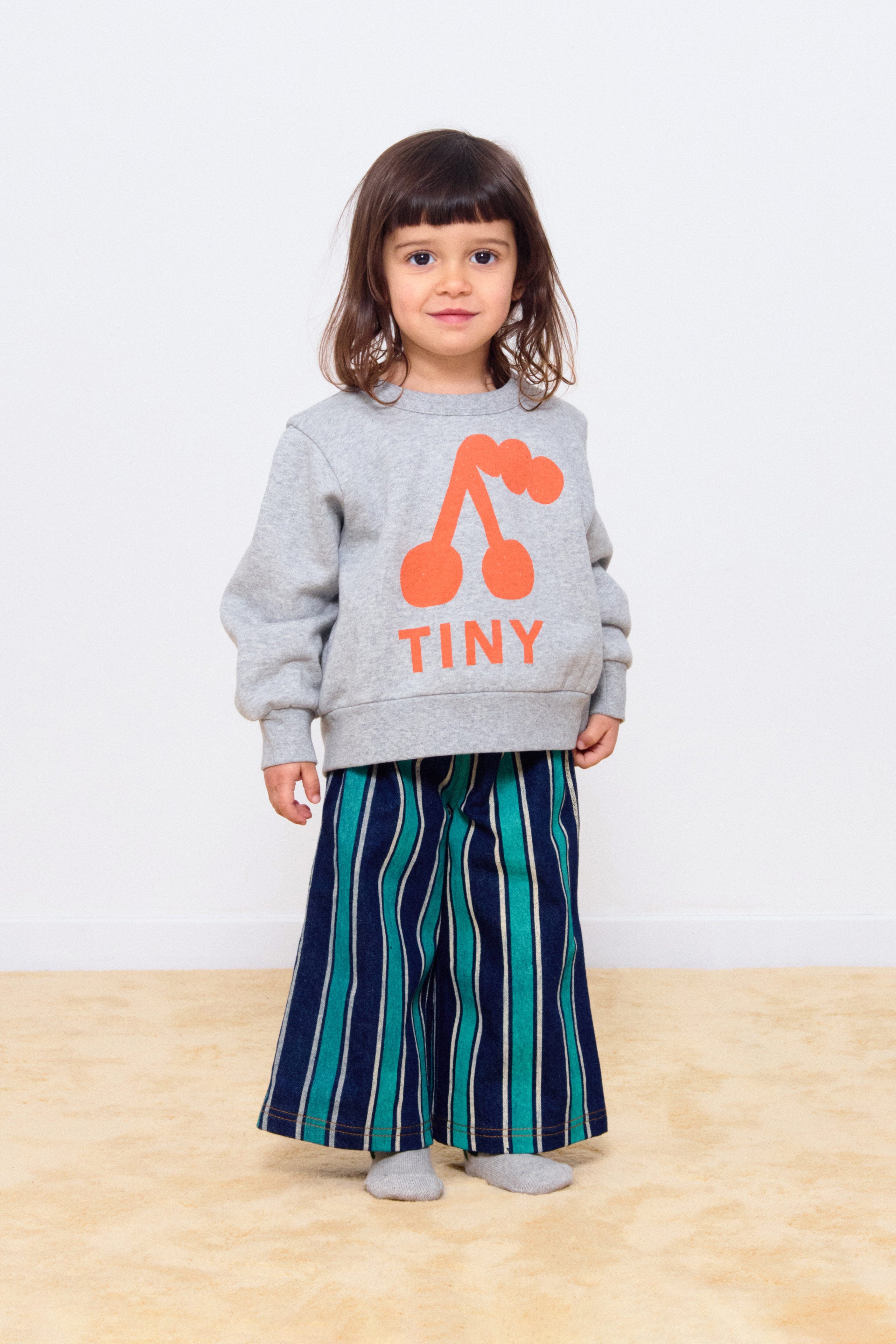 SWEATSHIRT CHERRY BABY GRAPHIC