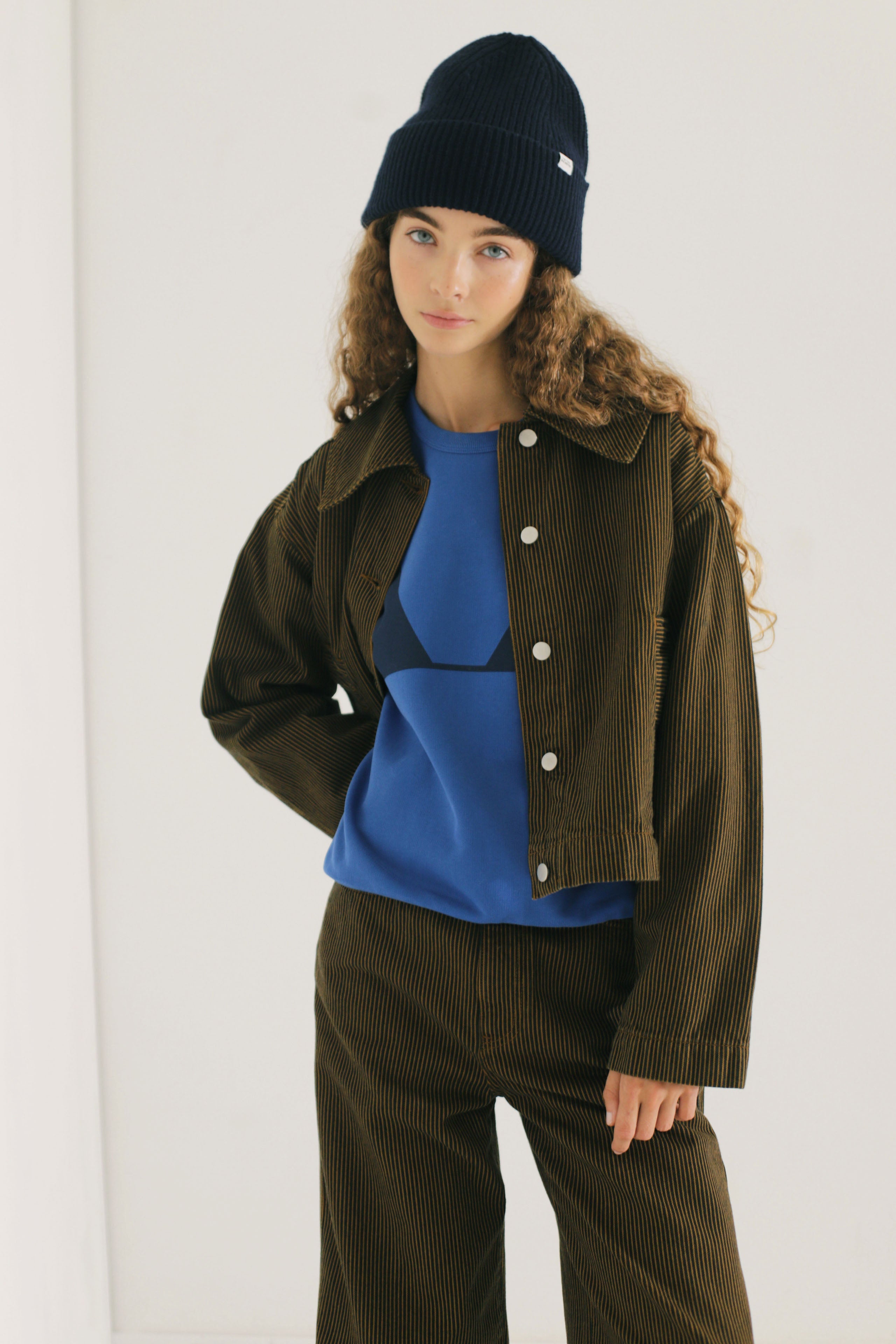 GESTREIFTE BOXY-JEANSJACKE