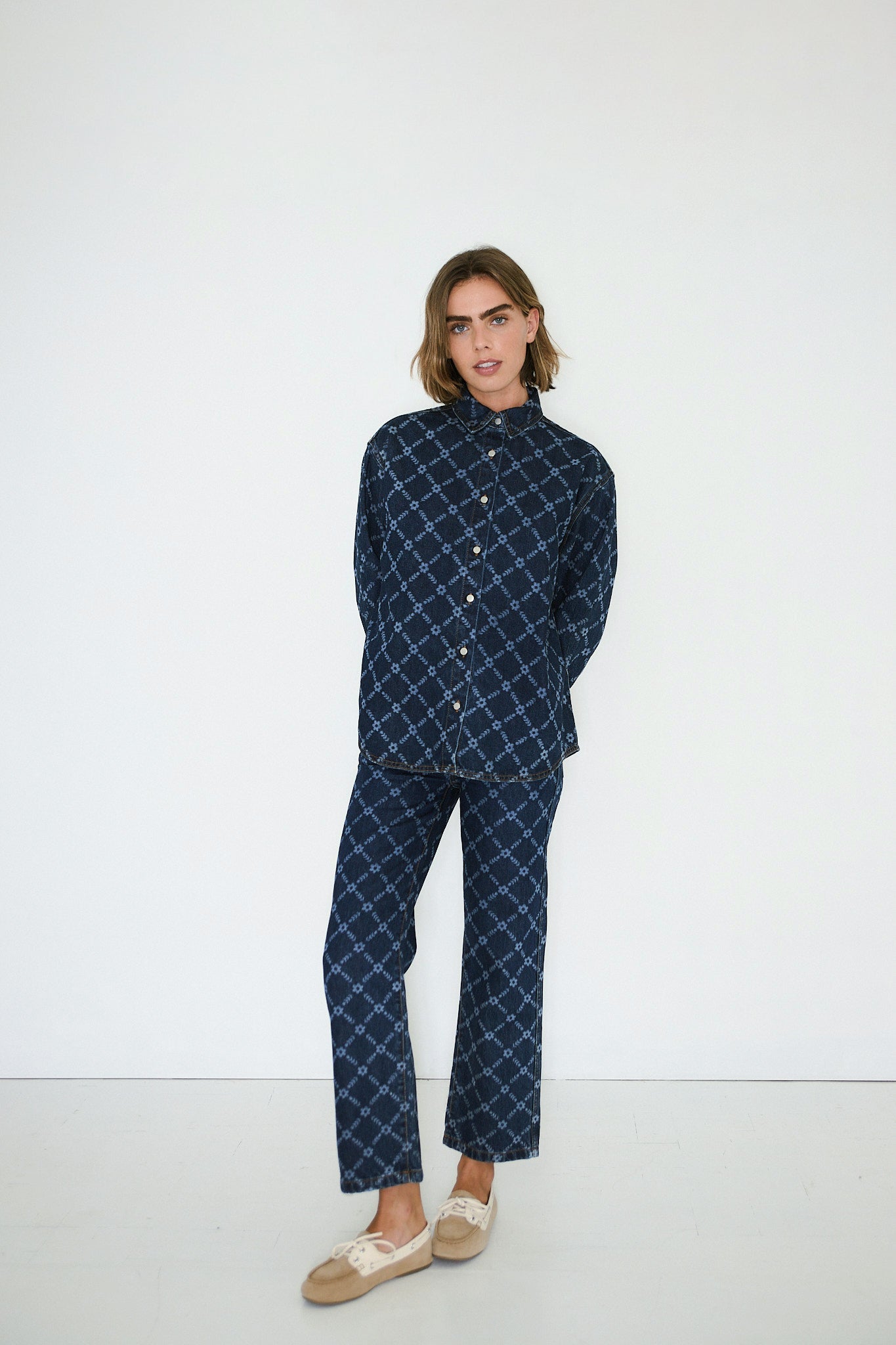DENIM MARU GRID FLOWERS