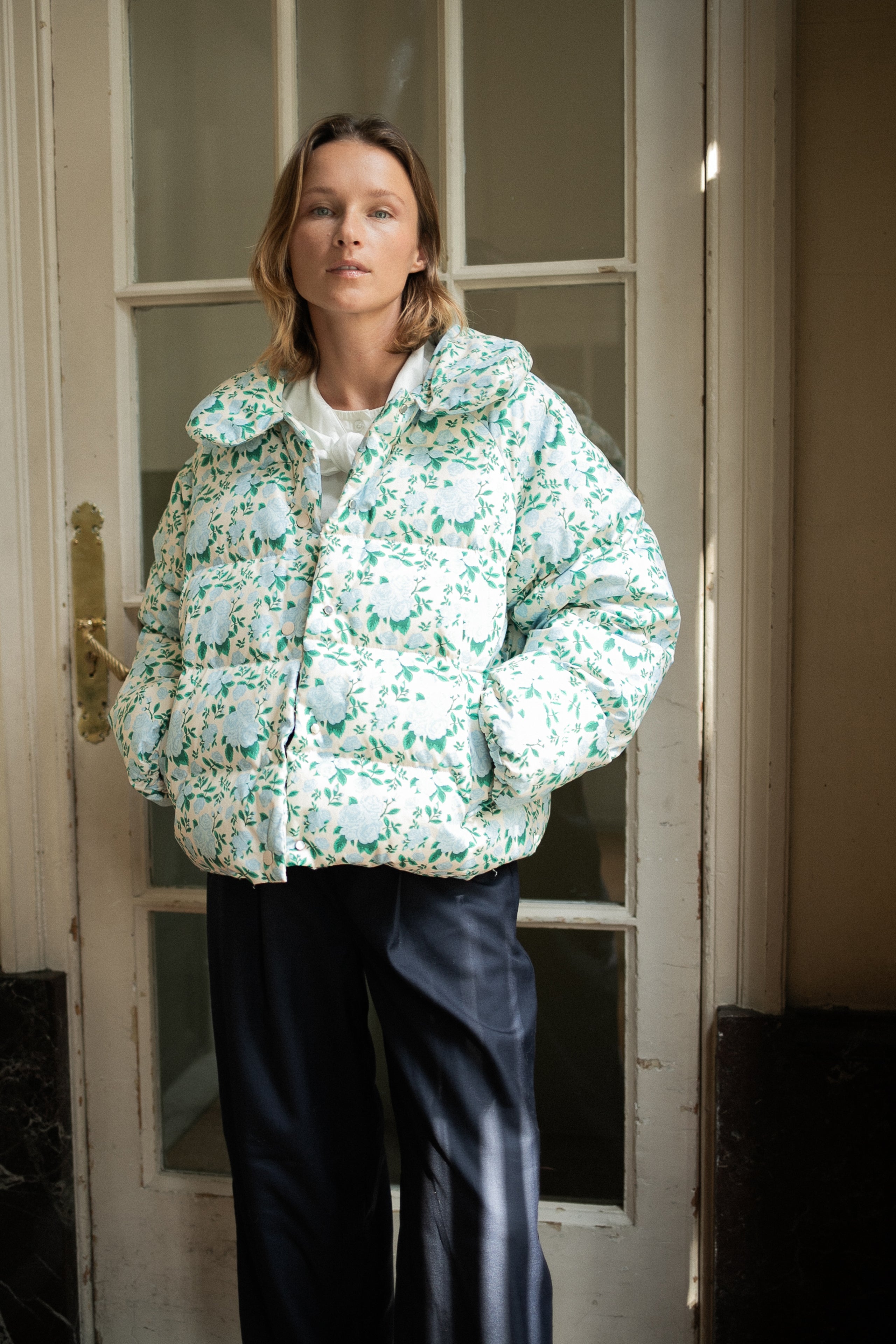 KURZE JACKE SMALL ROSES