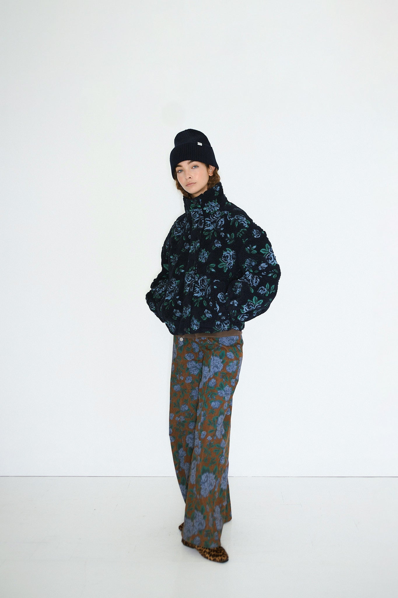 SHERPA-JACKE ROSES