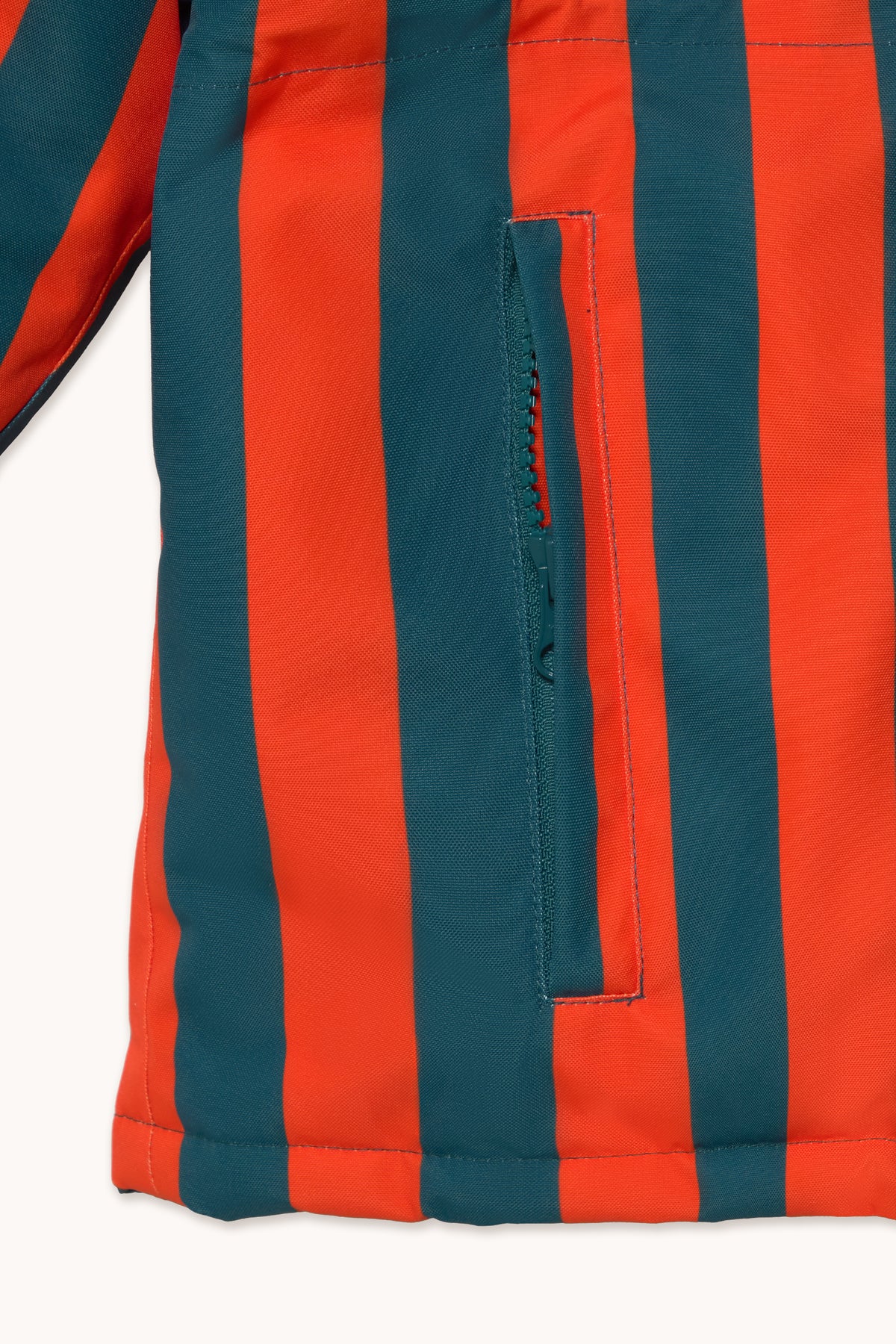 RED STRIPES SNOW JACKET
