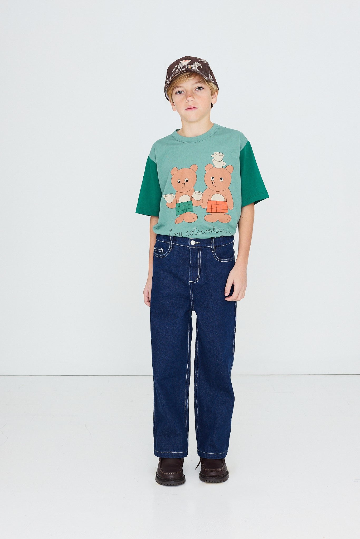 TINY TEA ROOM GRAPHIC TEE