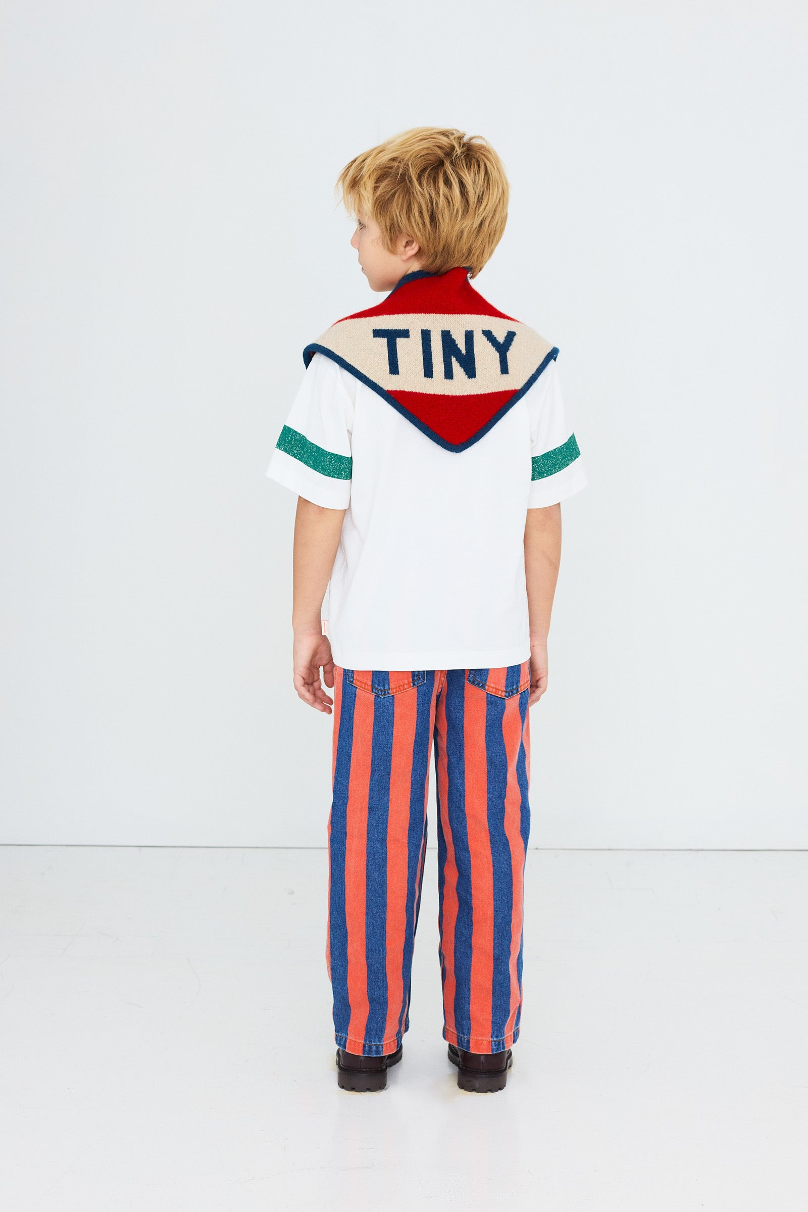 TINY TEAM GRAPHIC TEE