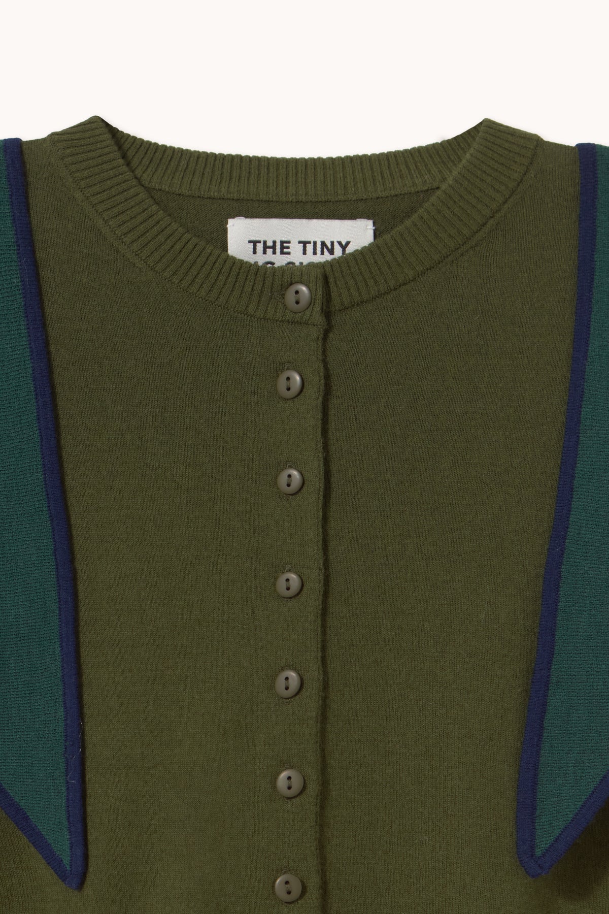 STRICKJACKE MIT SCHALKRAGEN UND KONTRASTDETAILS LARA