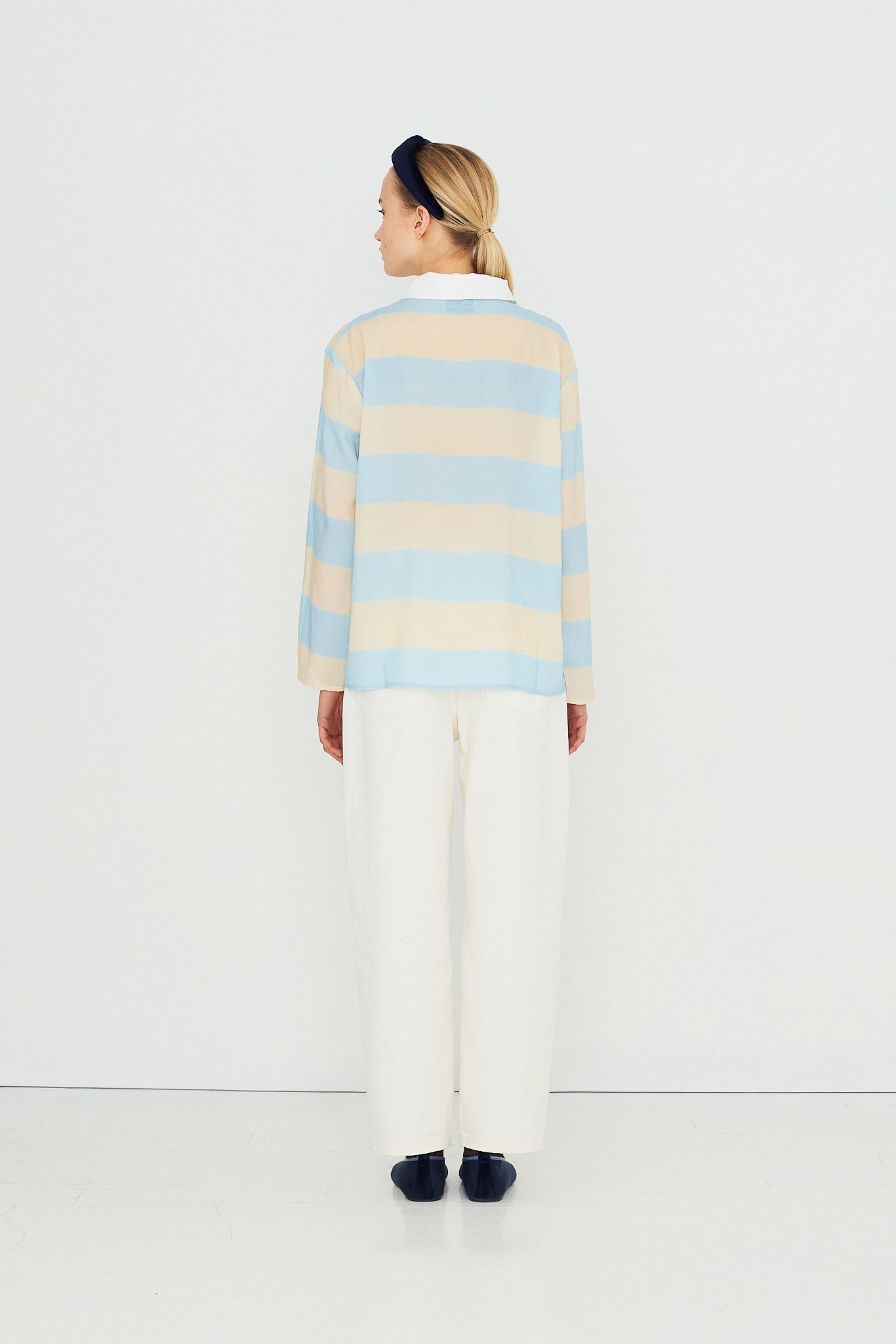 BLUSA DE RAYAS CON CUELLO POLO