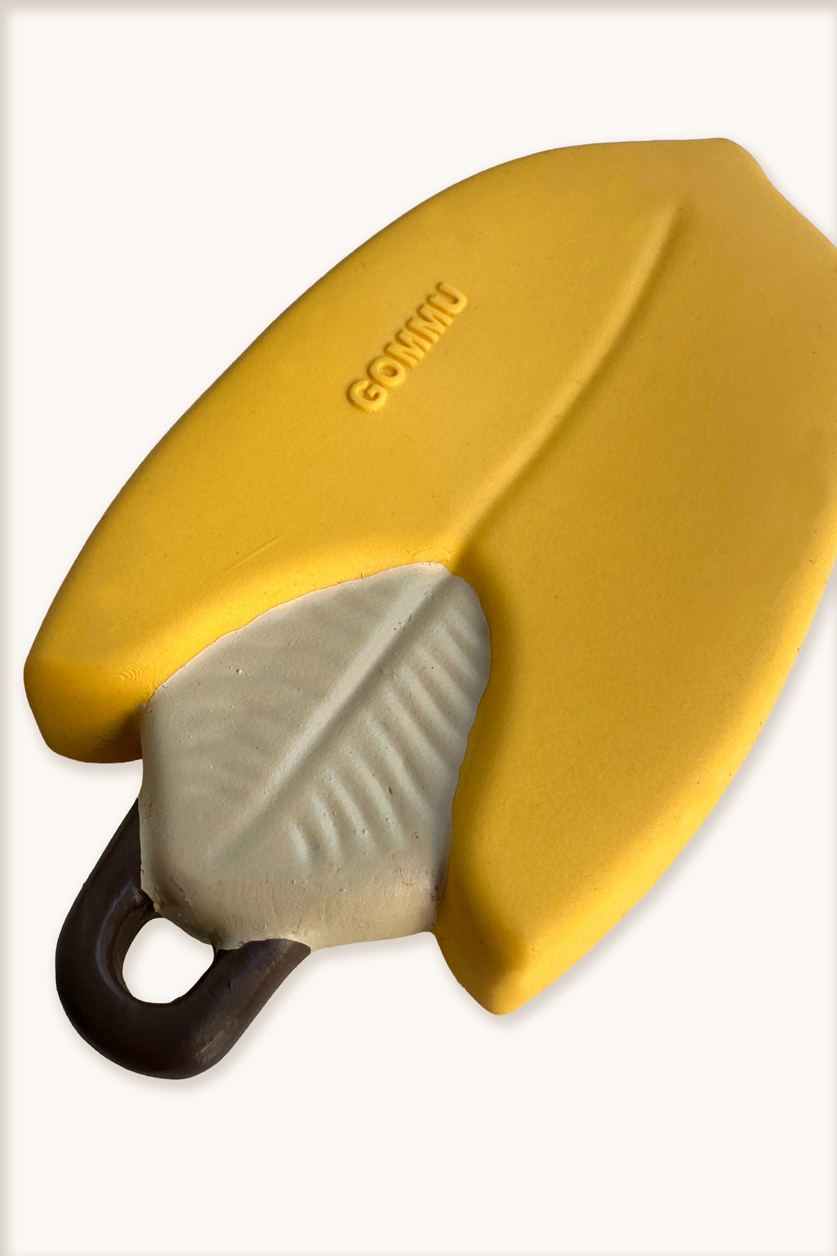 GOMMU BANANA TEEHTER