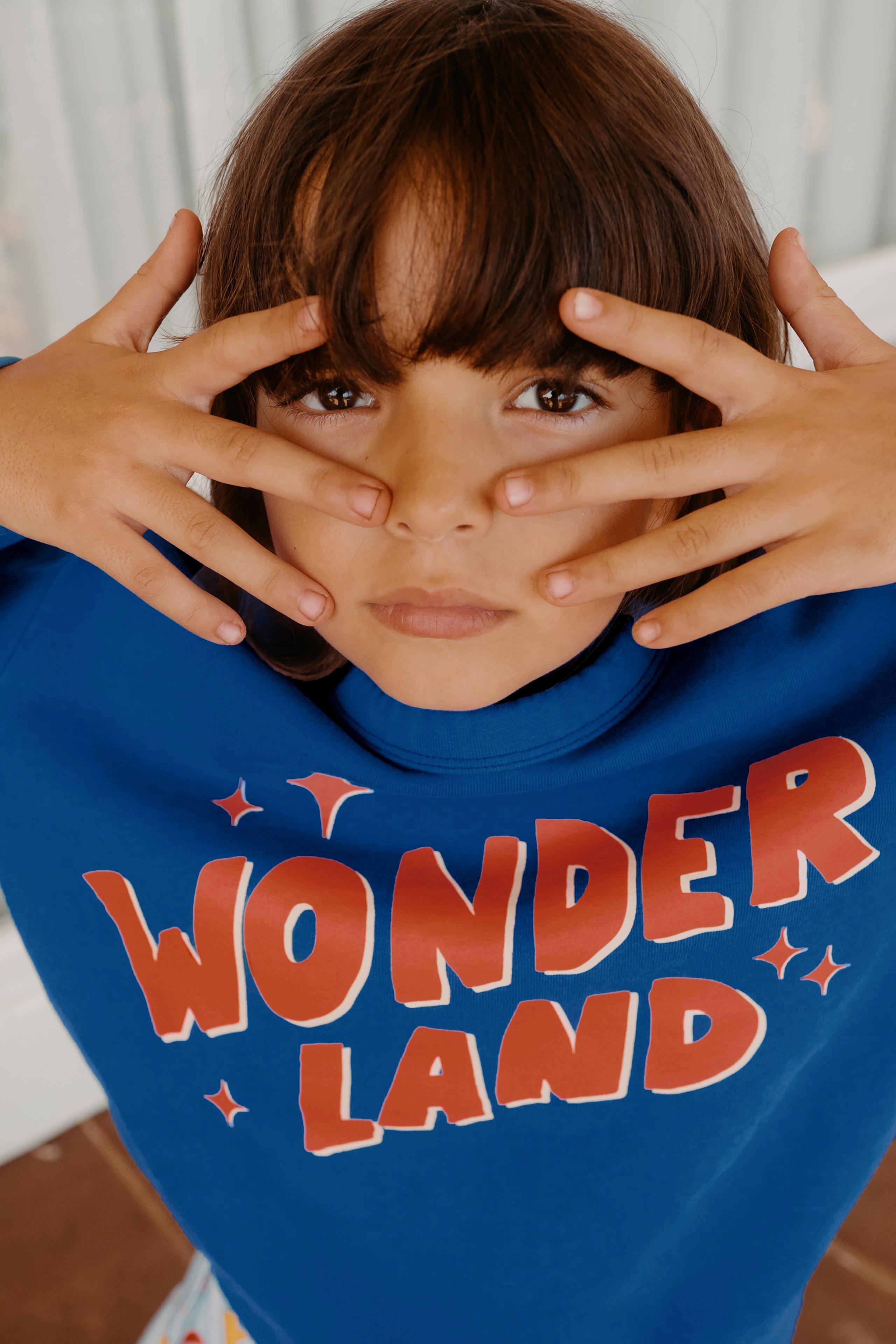 WONDERLAND SWEATSHIRT