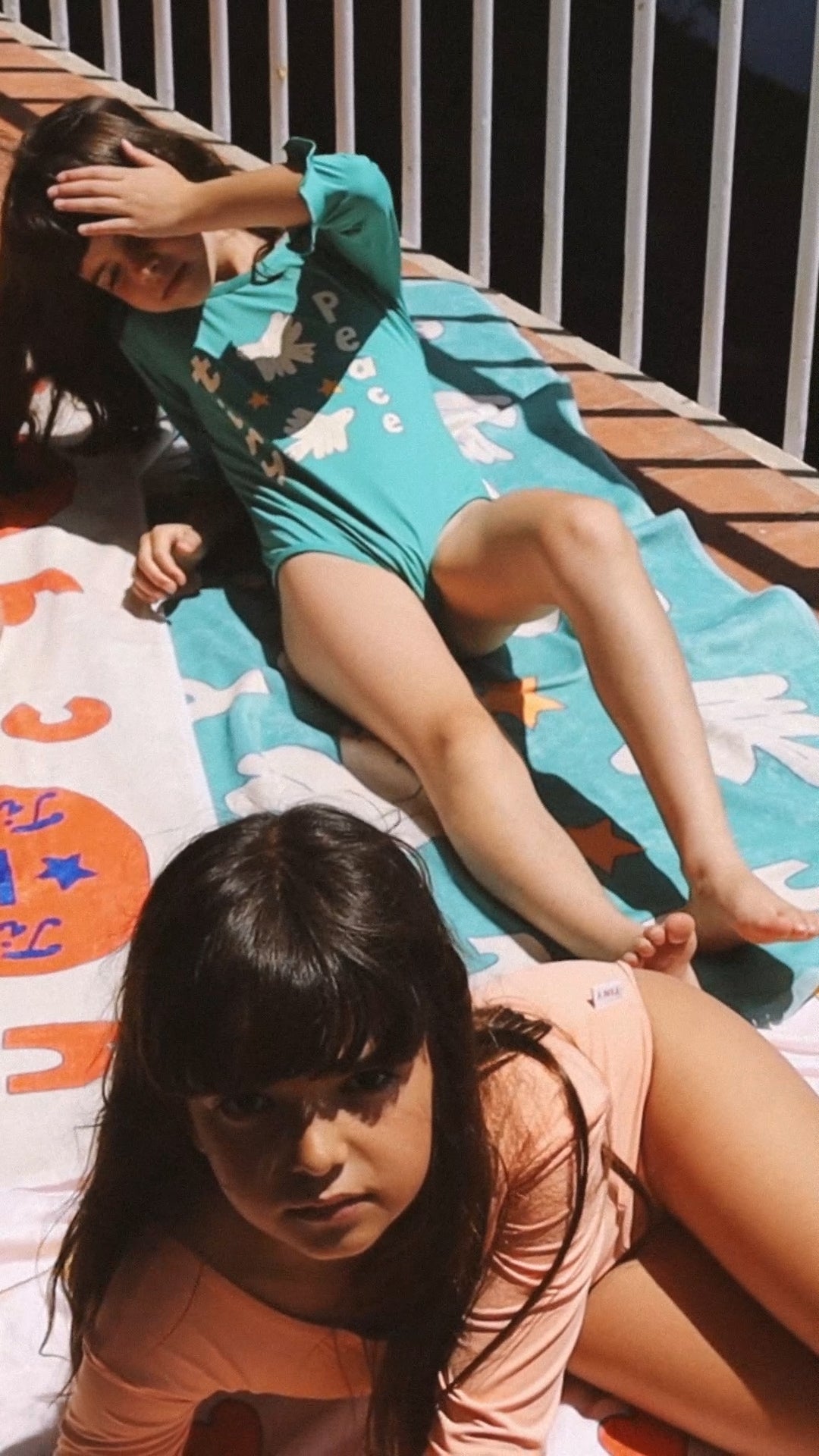 TINY PEACE TOWEL