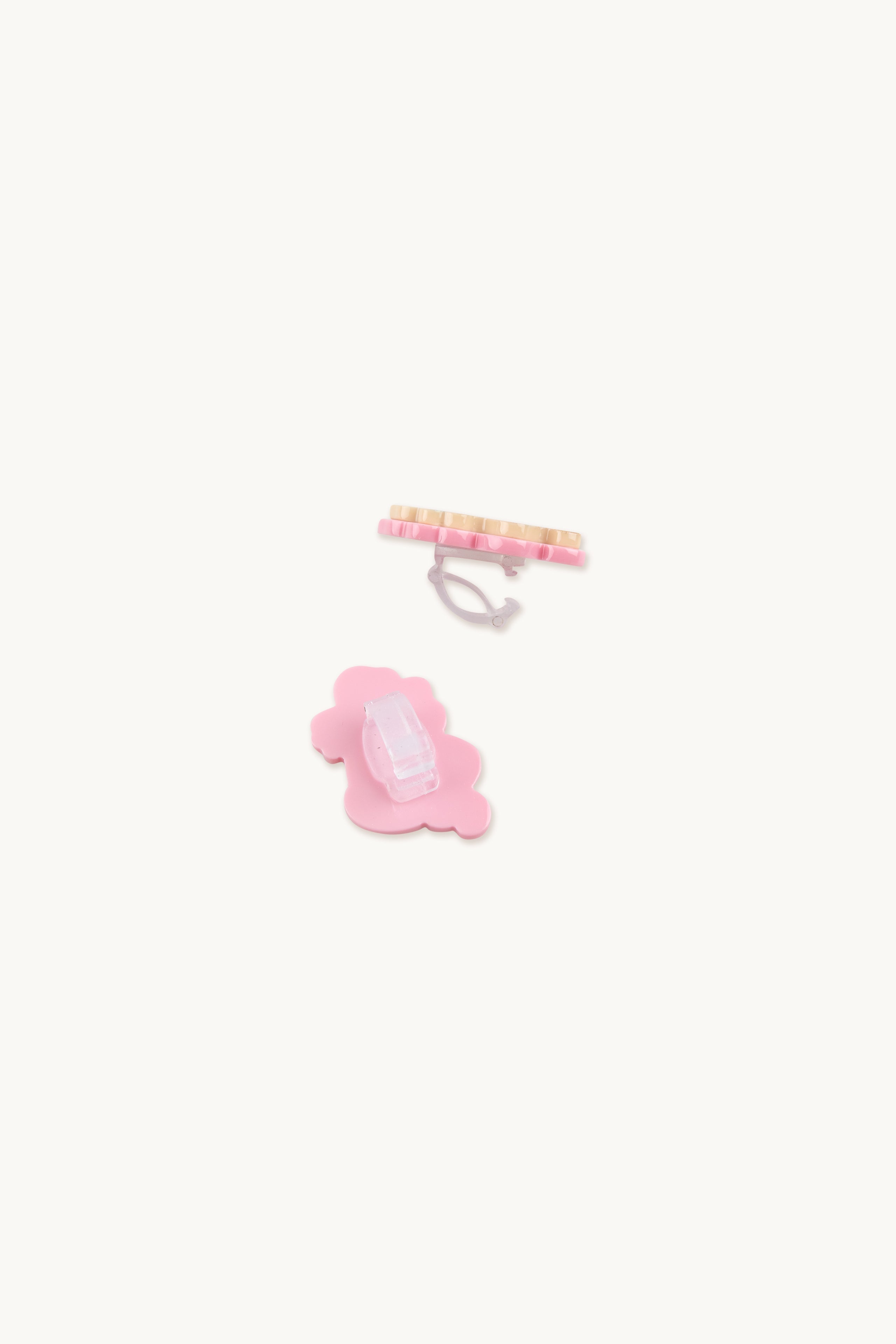 TINY HORSE SHOE CHARM