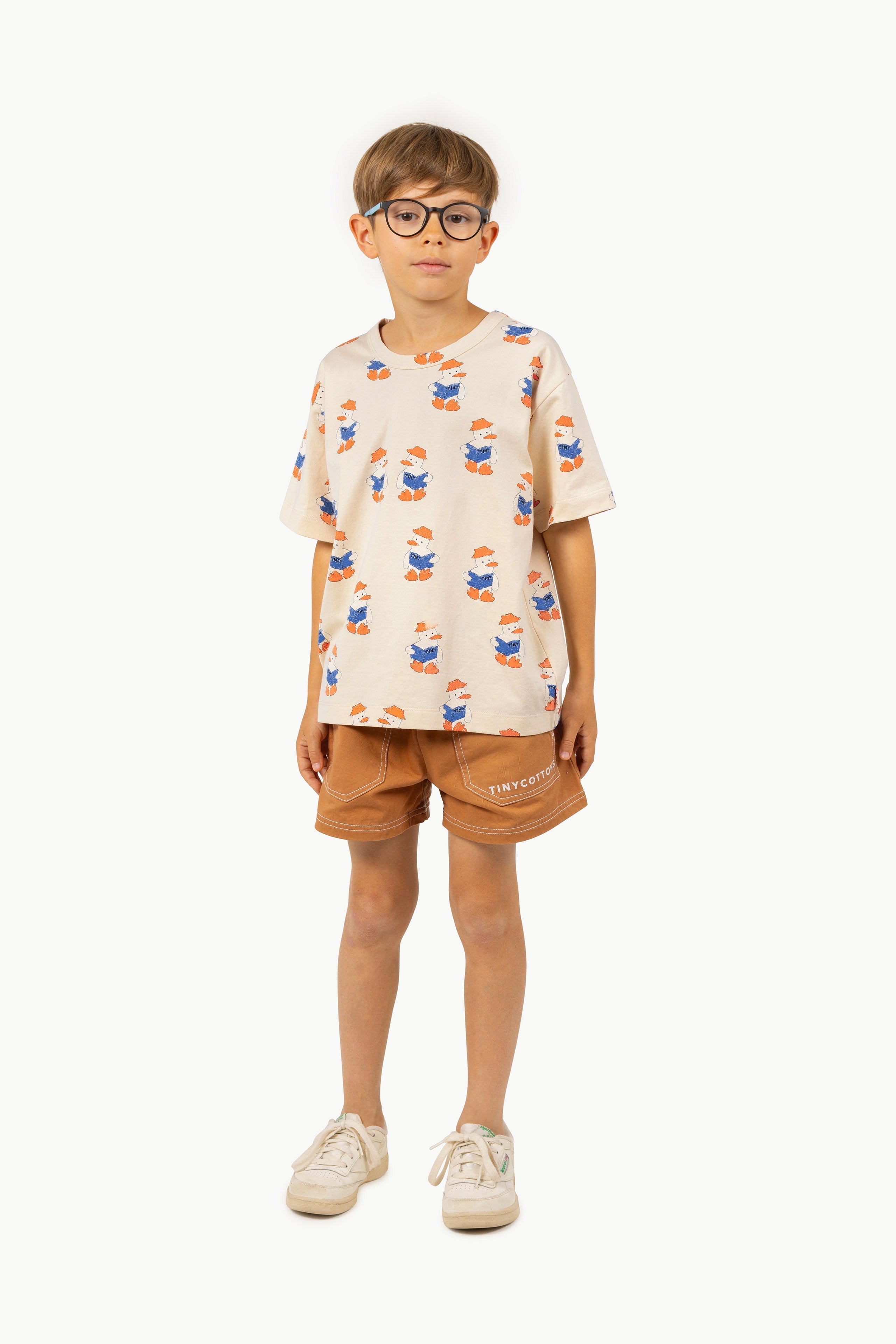 READERS TEE