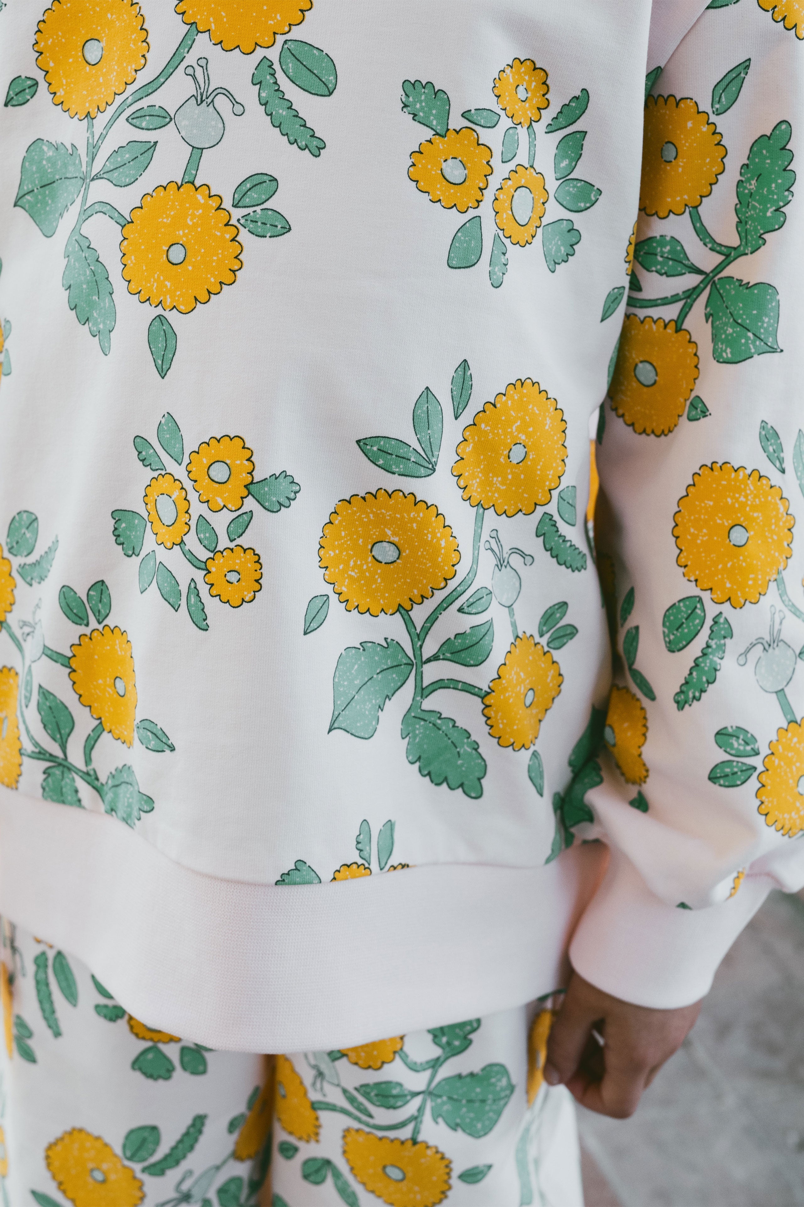 SUDADERA FLOWERS