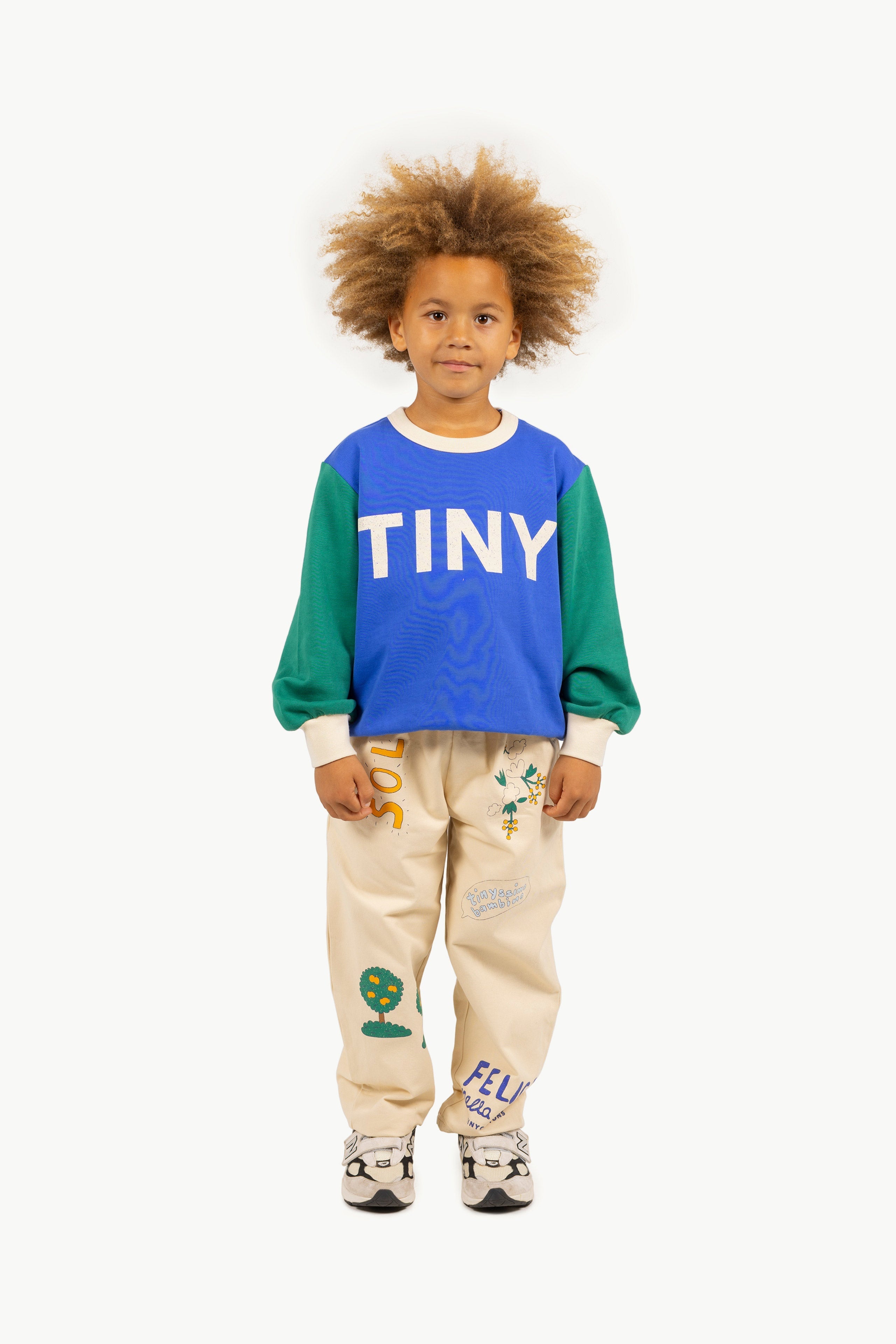 COLOR BLOCK SWEATSHIRT