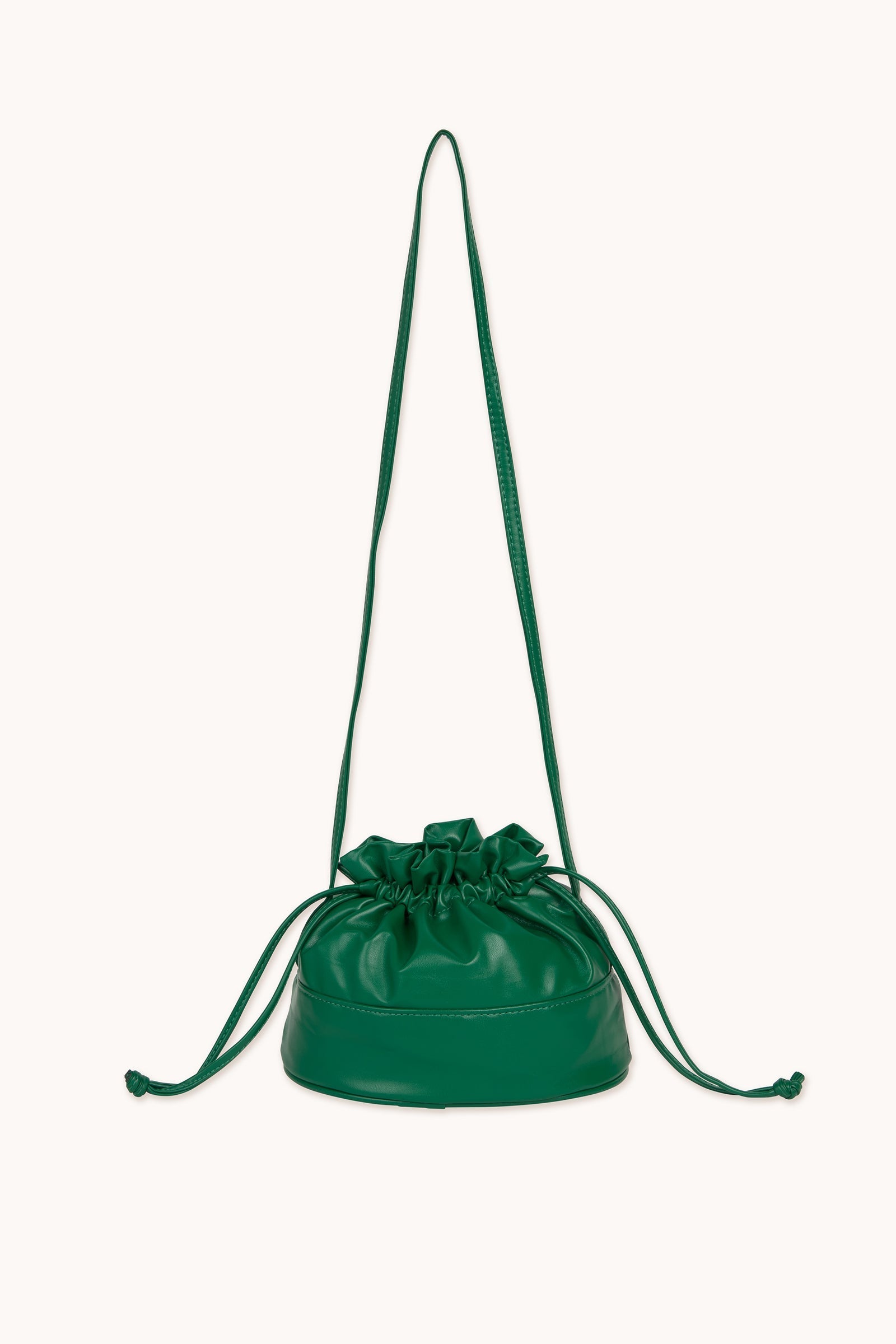 SOLID BUCKET BAG