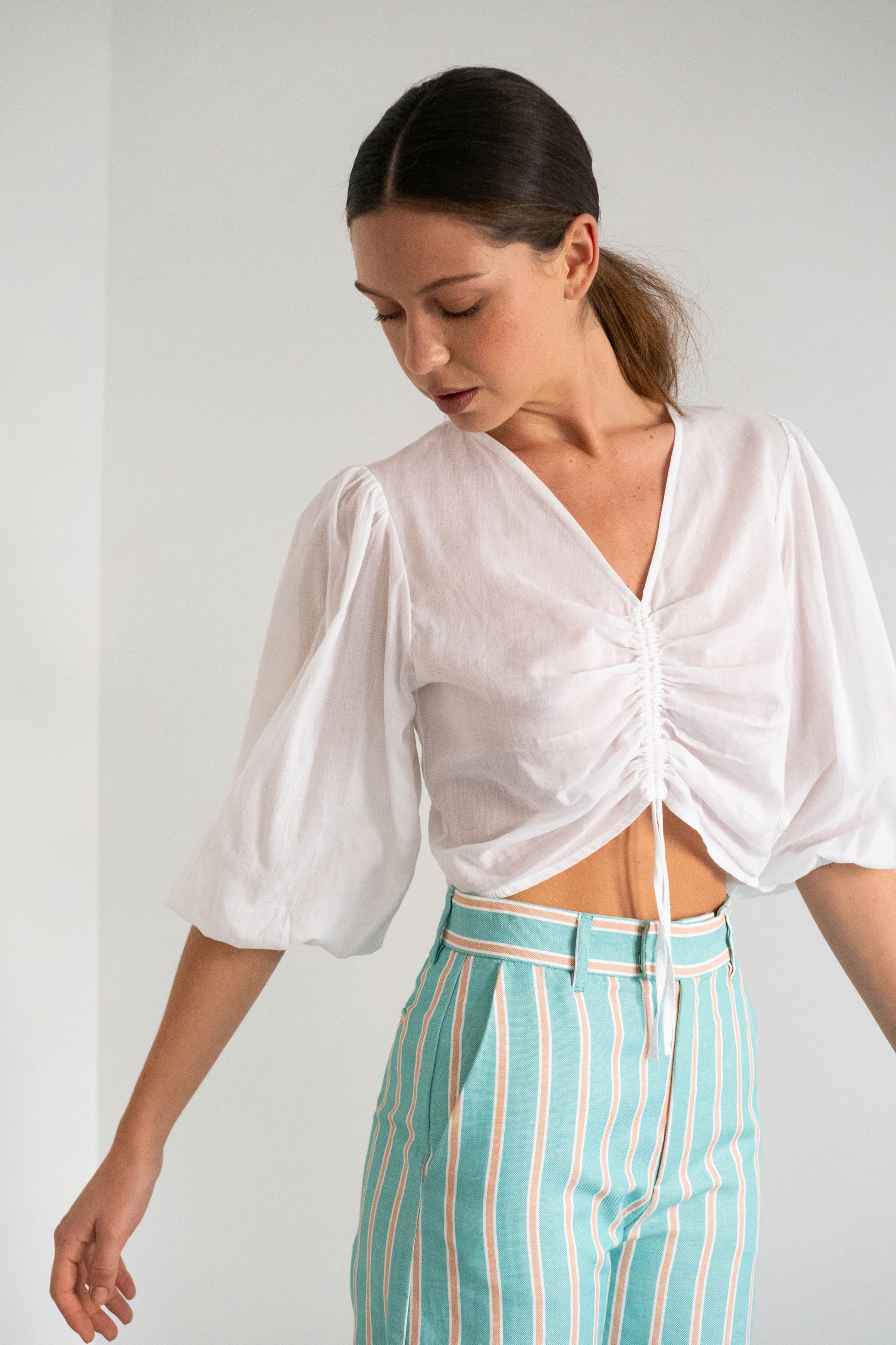 V-NECK BLOUSE