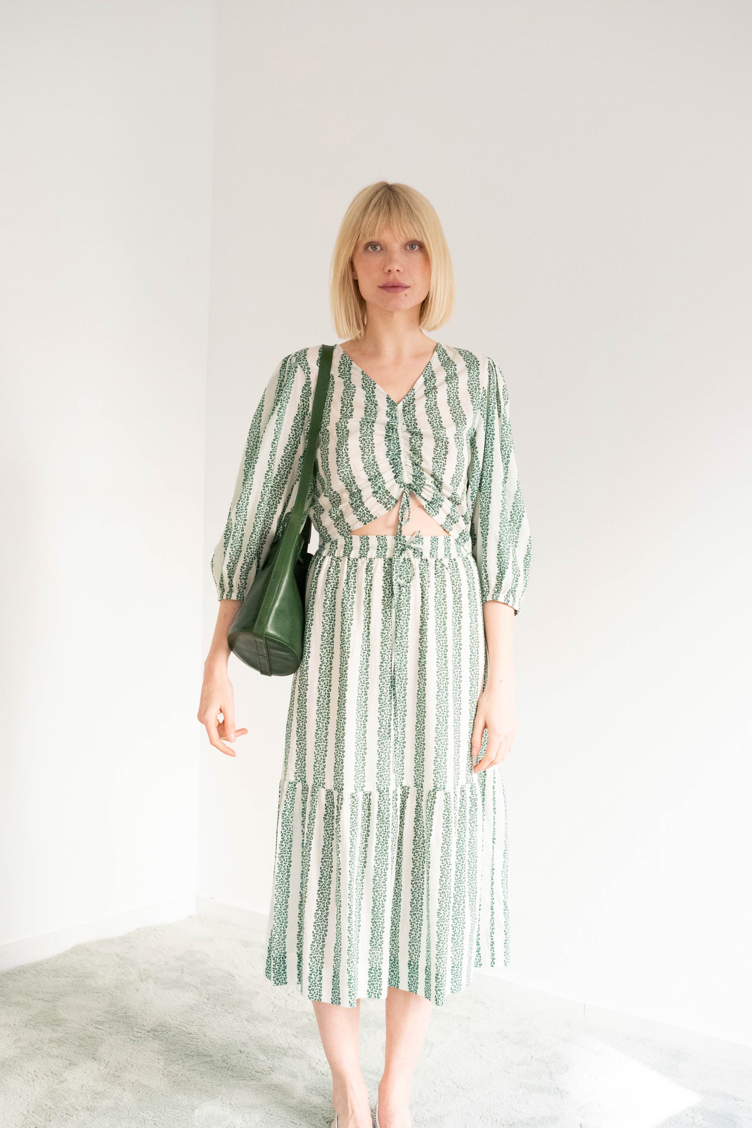 FLOWERS FRILL SKIRT