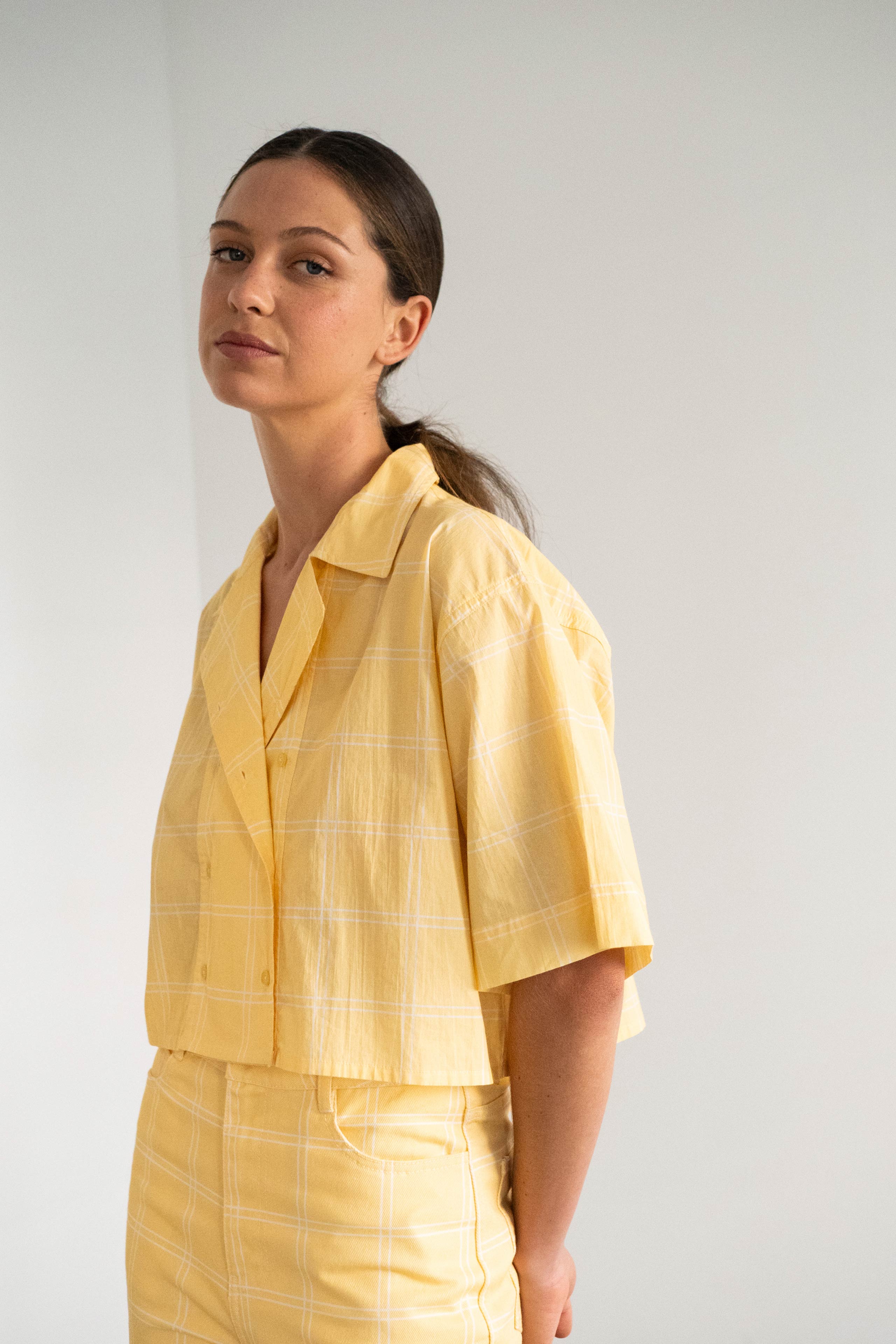 CHECK BUTTONED SHORT SLEEVES BLOUSE
