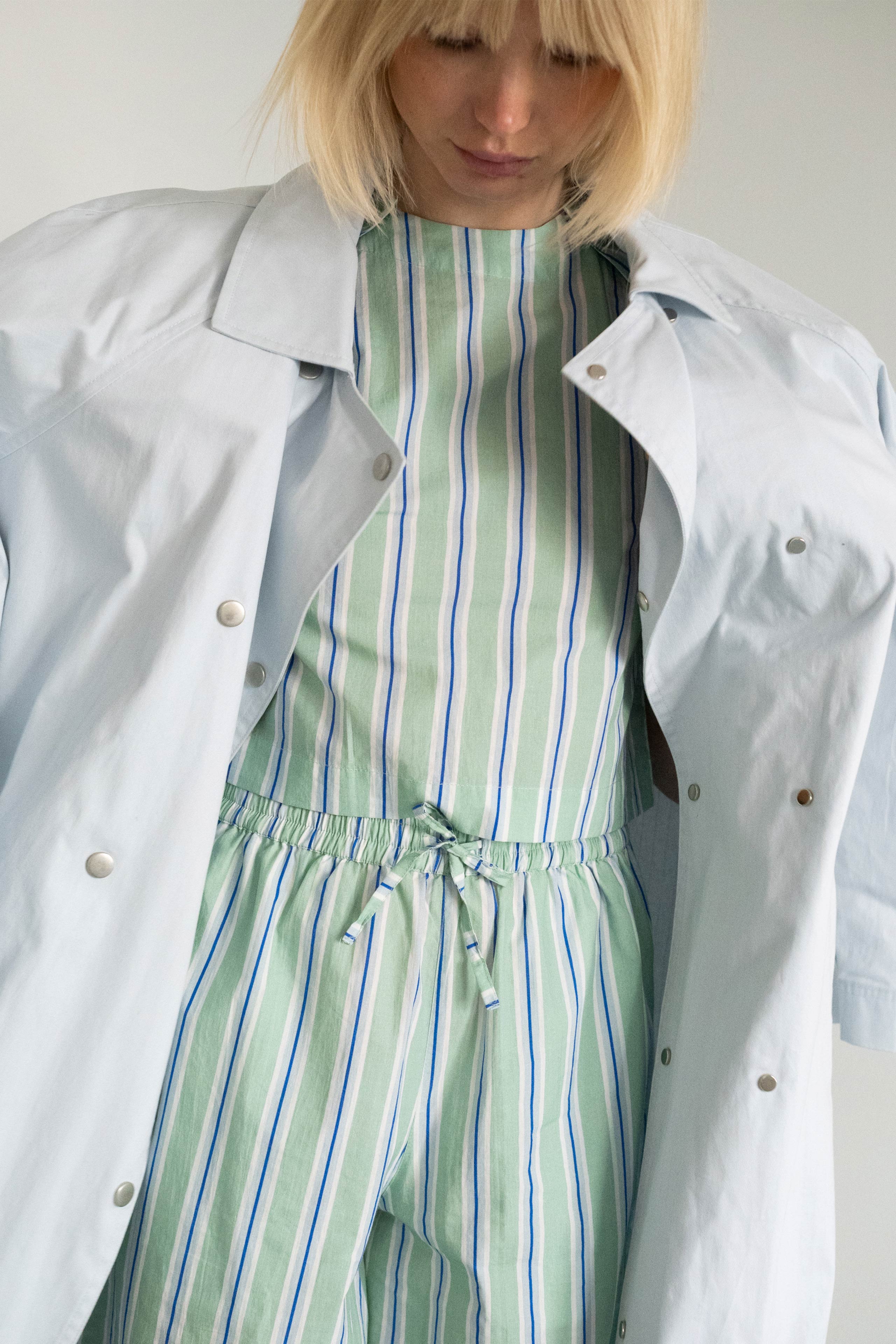 TOP SIN MANGAS STRIPES