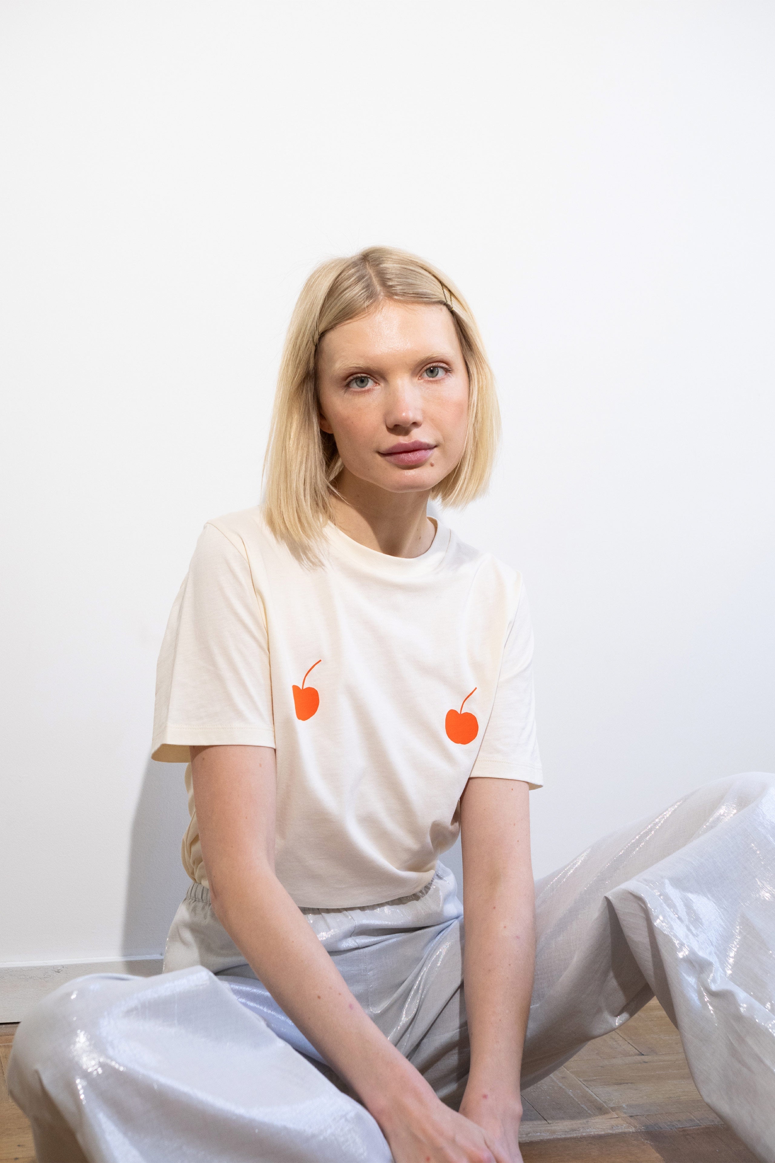 “CHERRIES” TEE