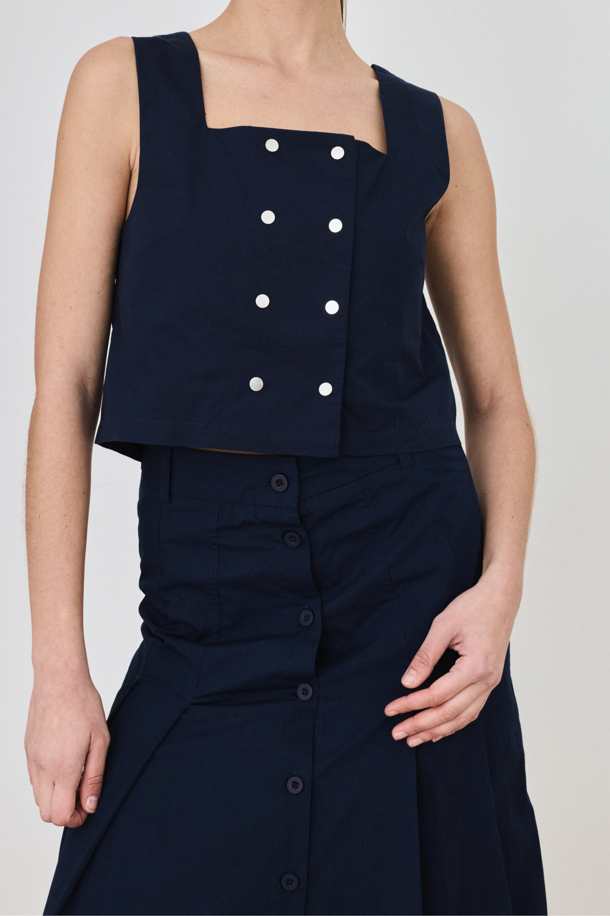 BUTTONS TOP