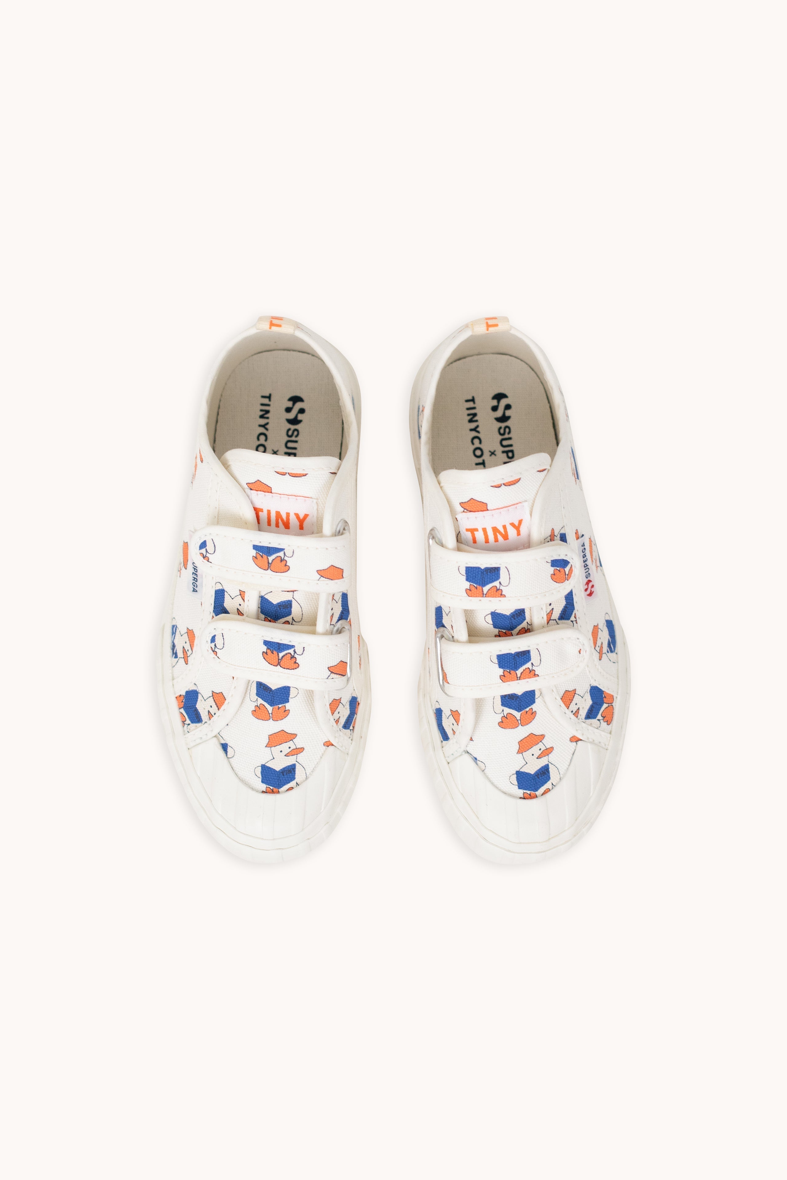 SNEAKERS LECTORES