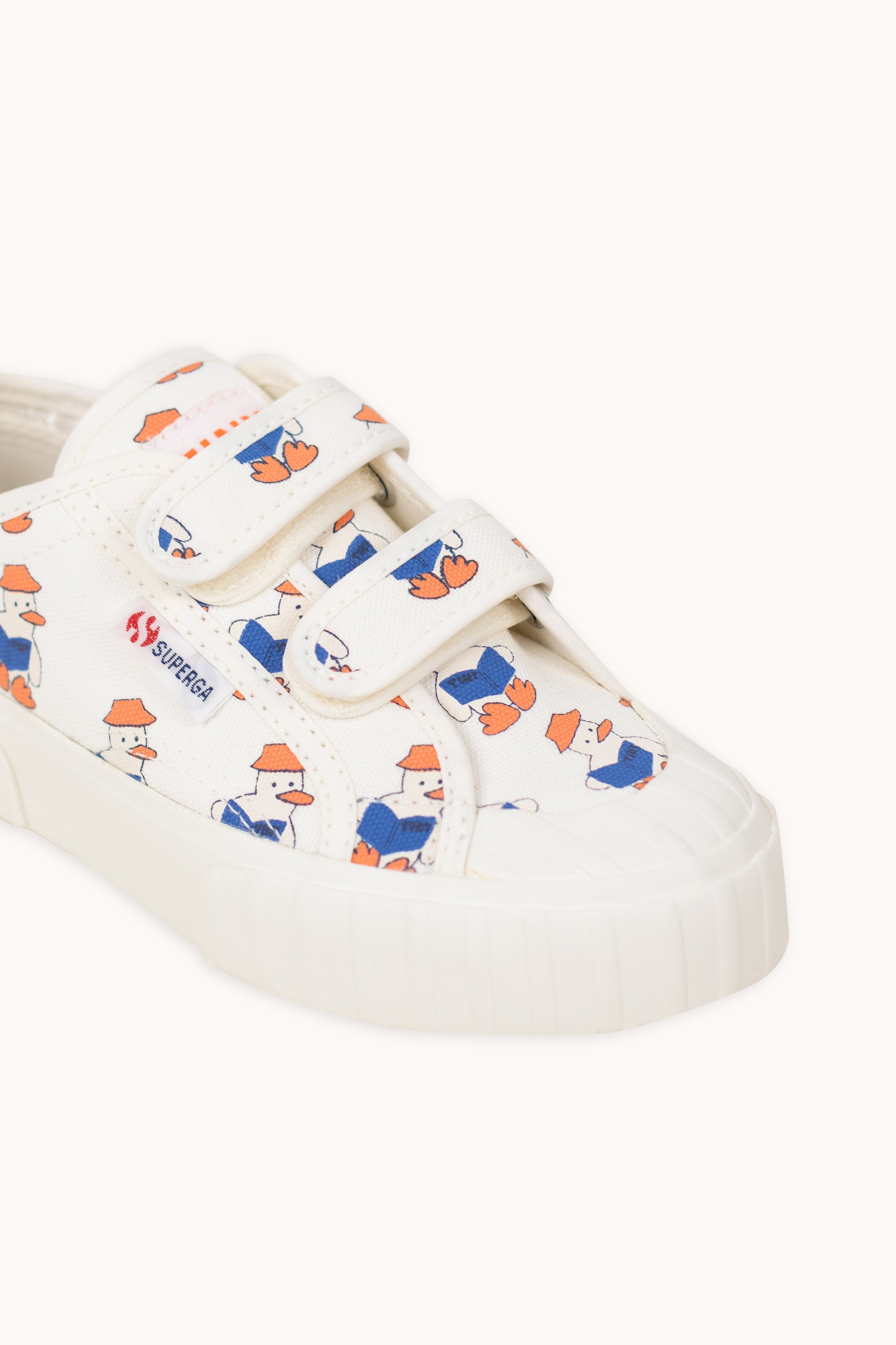 SNEAKERS LECTORES