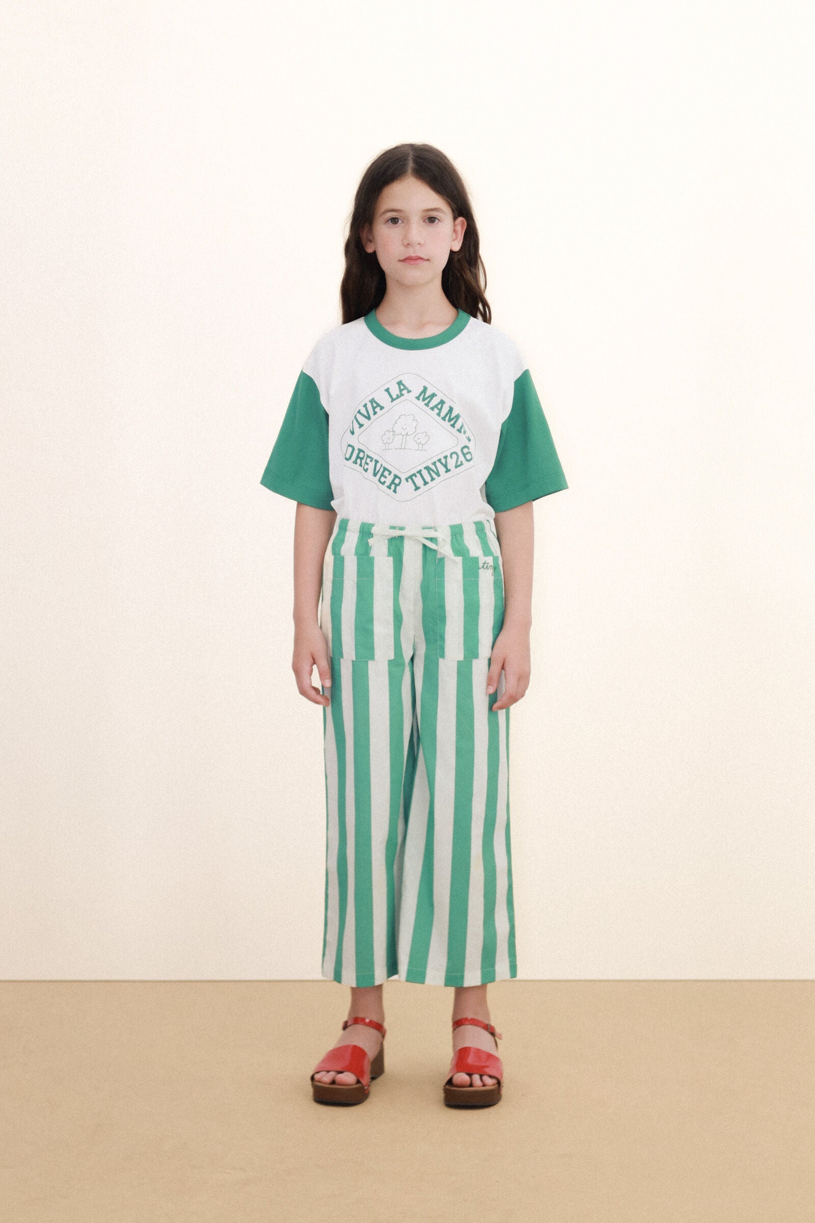 FOREVER TINY GRAPHIC TEE