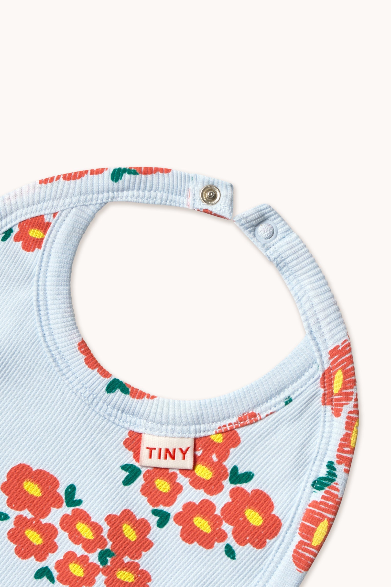 BLOSSOMS RIB BIB