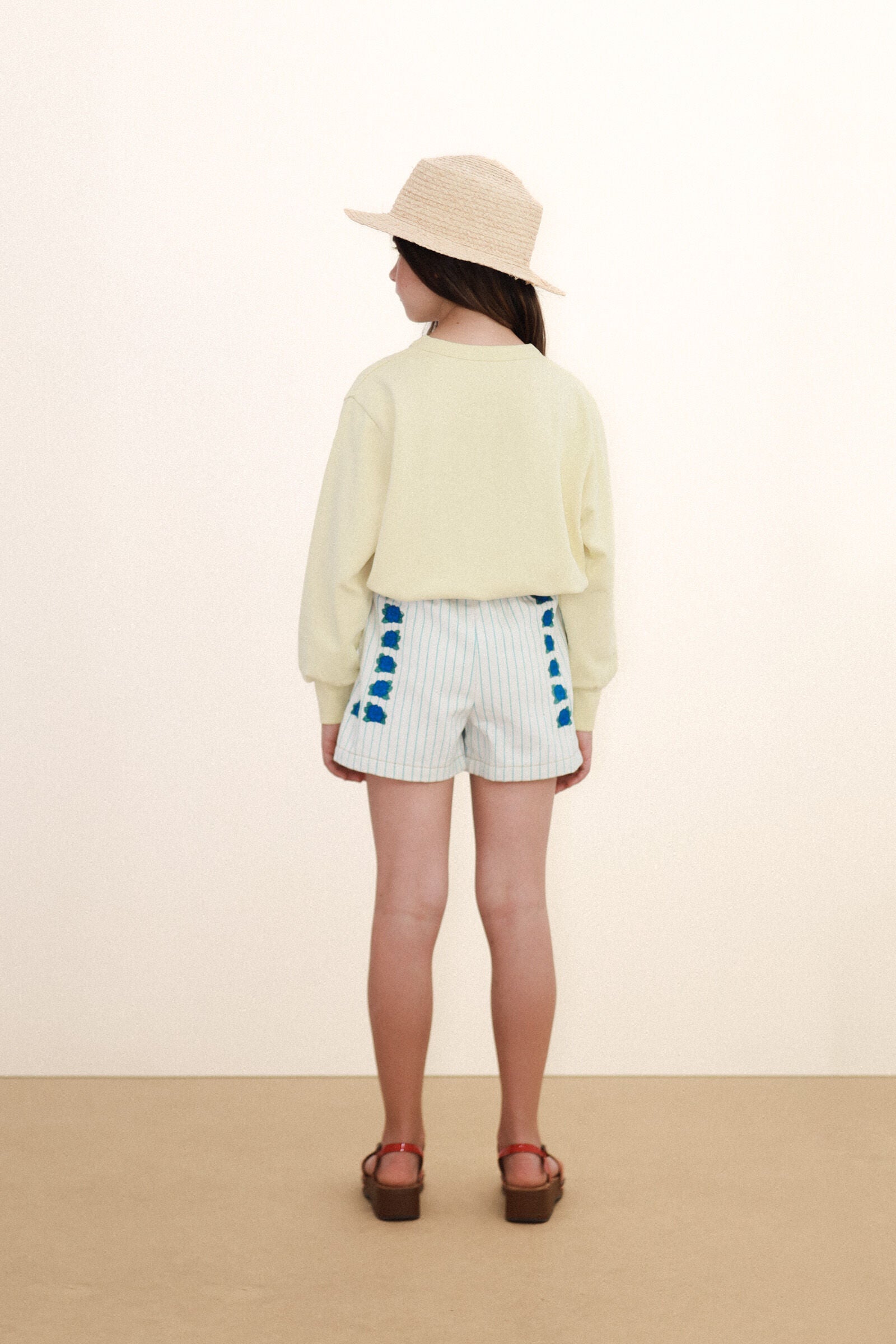 DIAMONDS GRAPHIC SWEATSHIRT