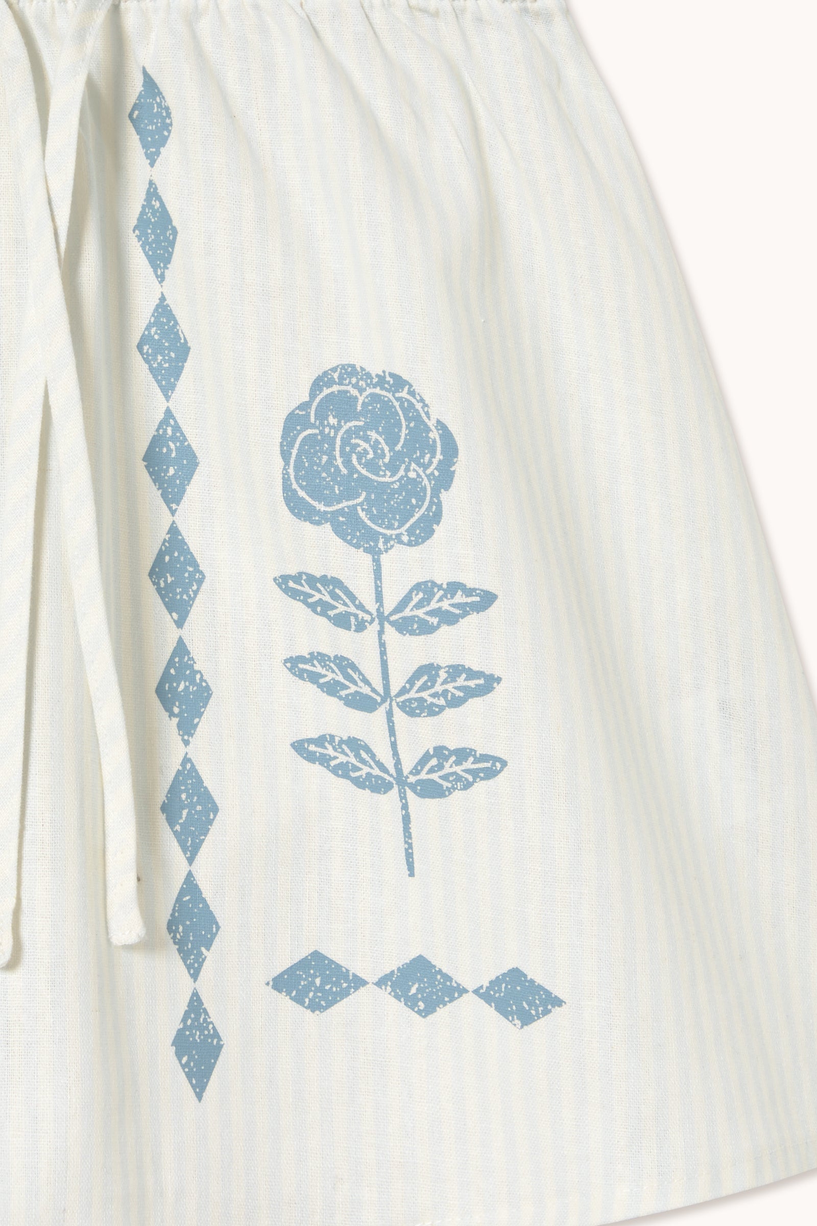 FLOWER PATTERN SKIRT